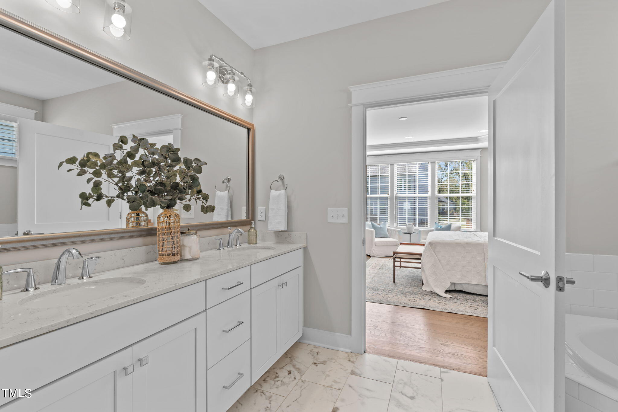 1101 Crested Jay Drive