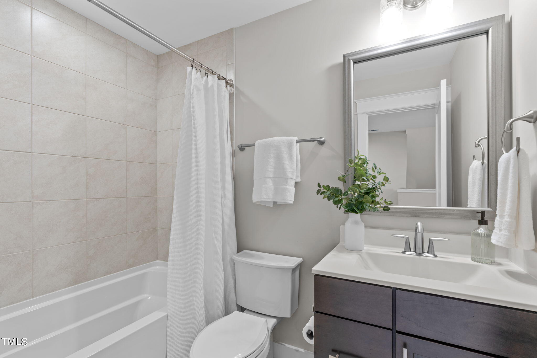 1101 Crested Jay Drive