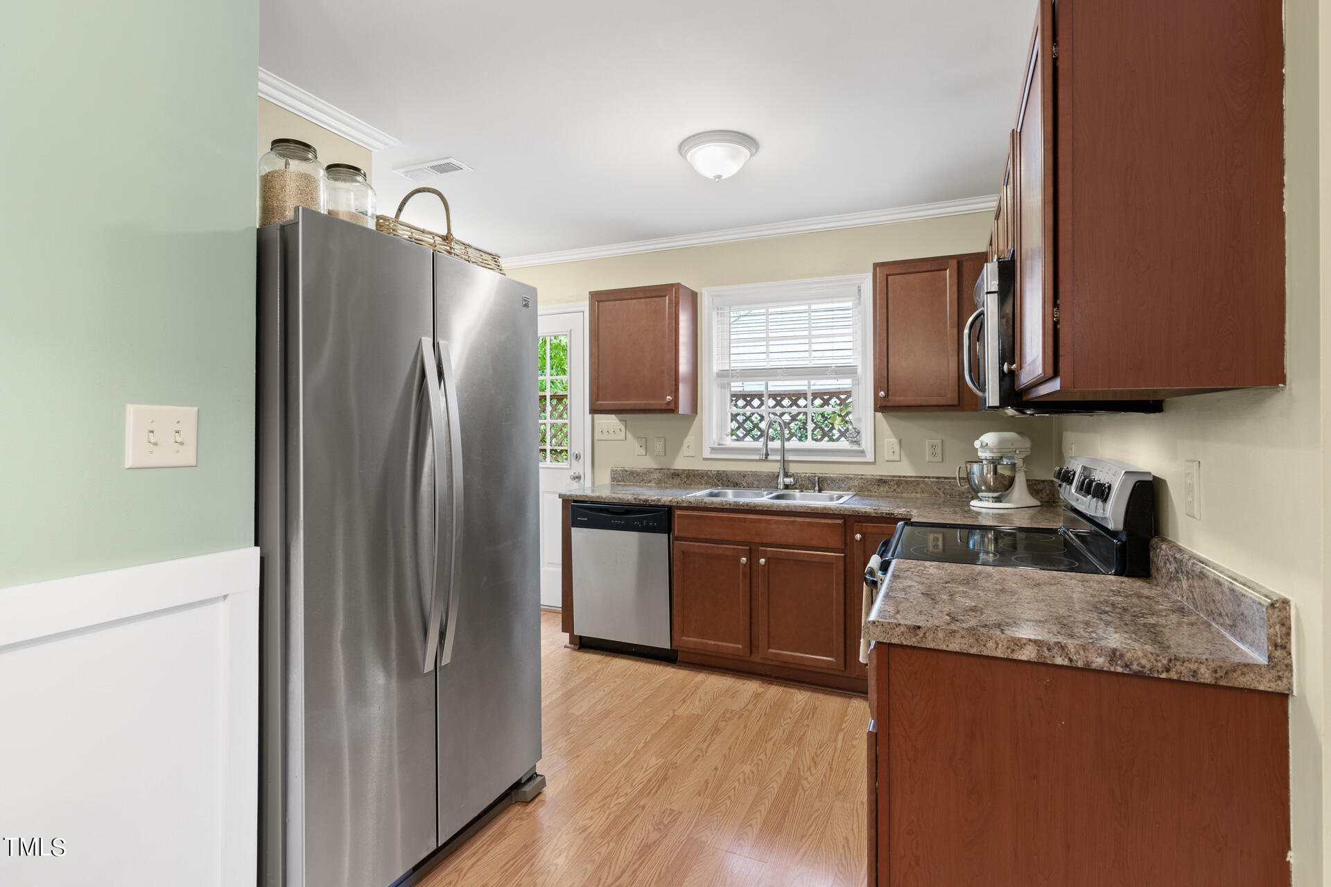 1913 Birmingham Avenue