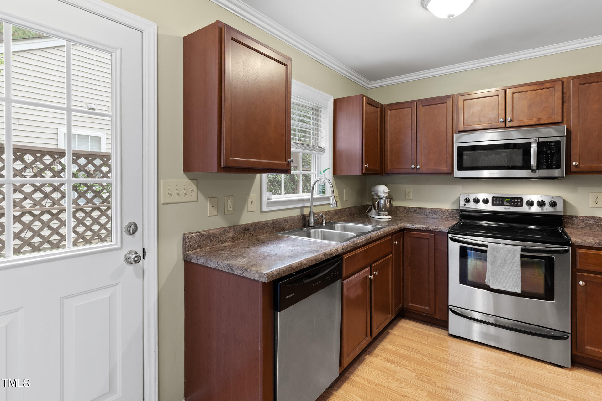 1913 Birmingham Avenue