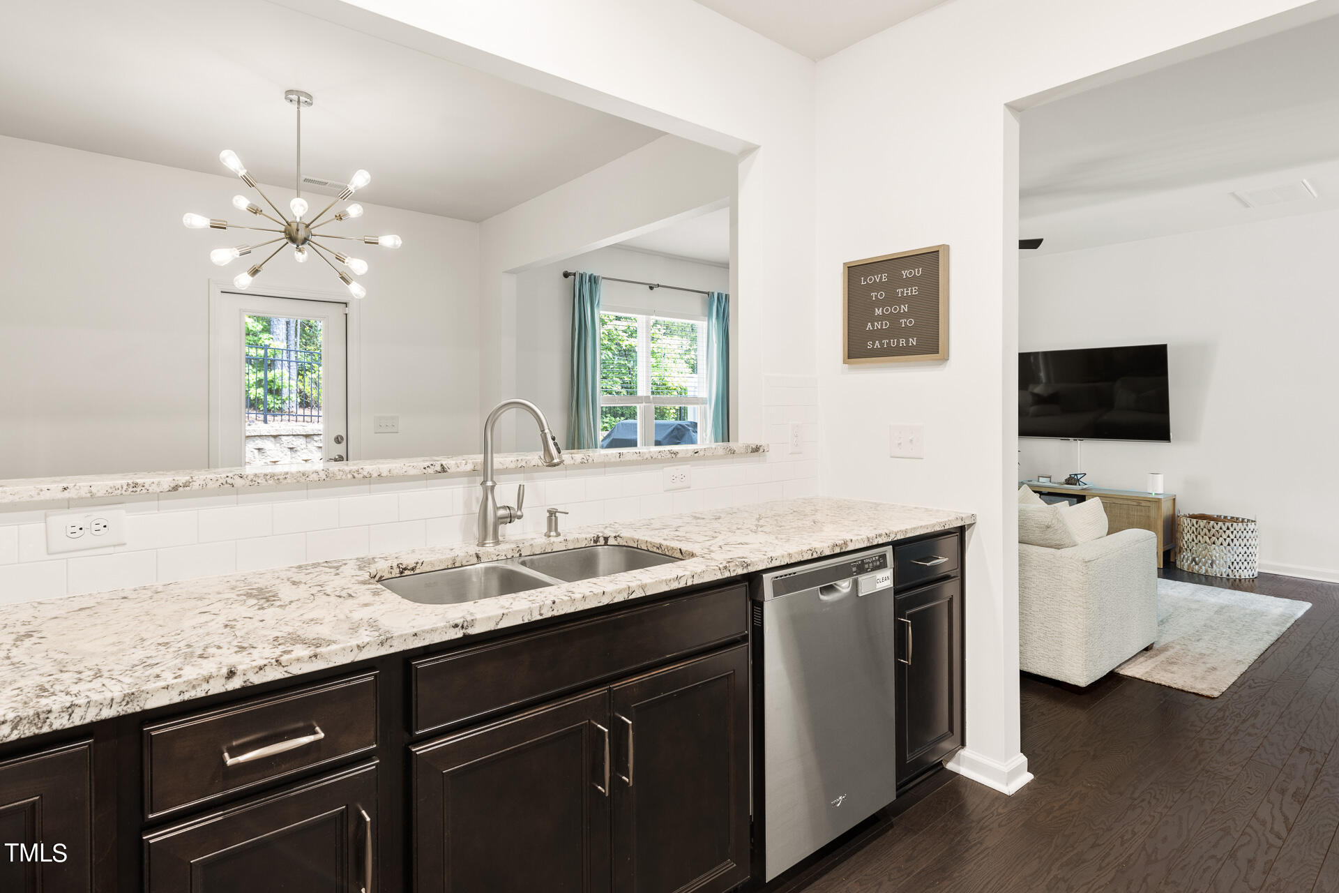 1111 Nightshade Drive