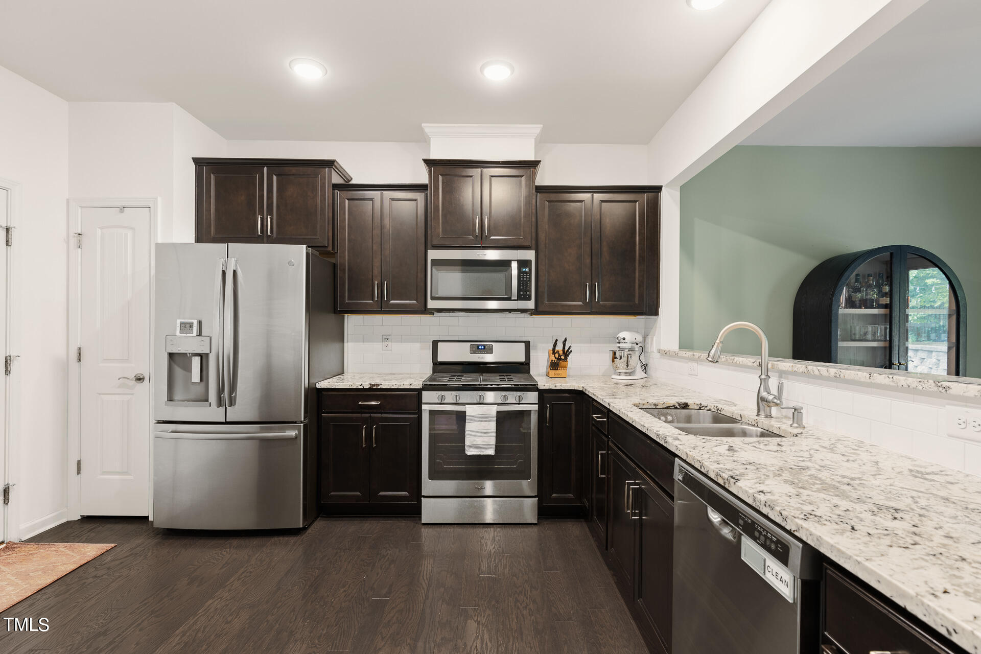 1111 Nightshade Drive