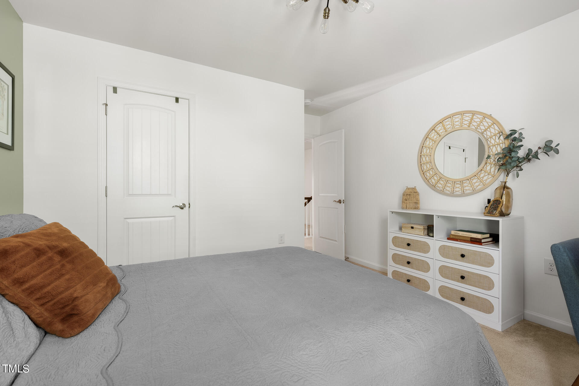 1111 Nightshade Drive