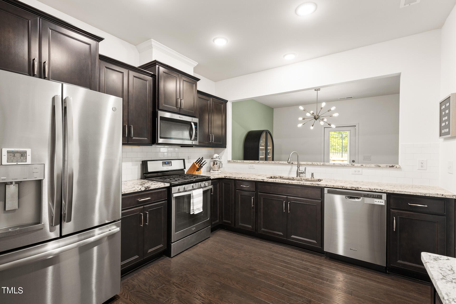 1111 Nightshade Drive