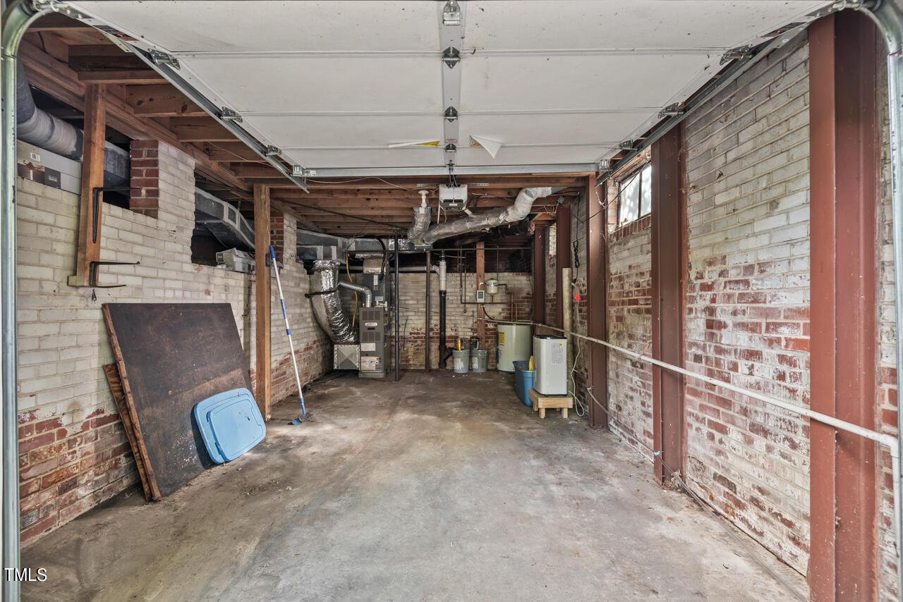 1815 University Drive