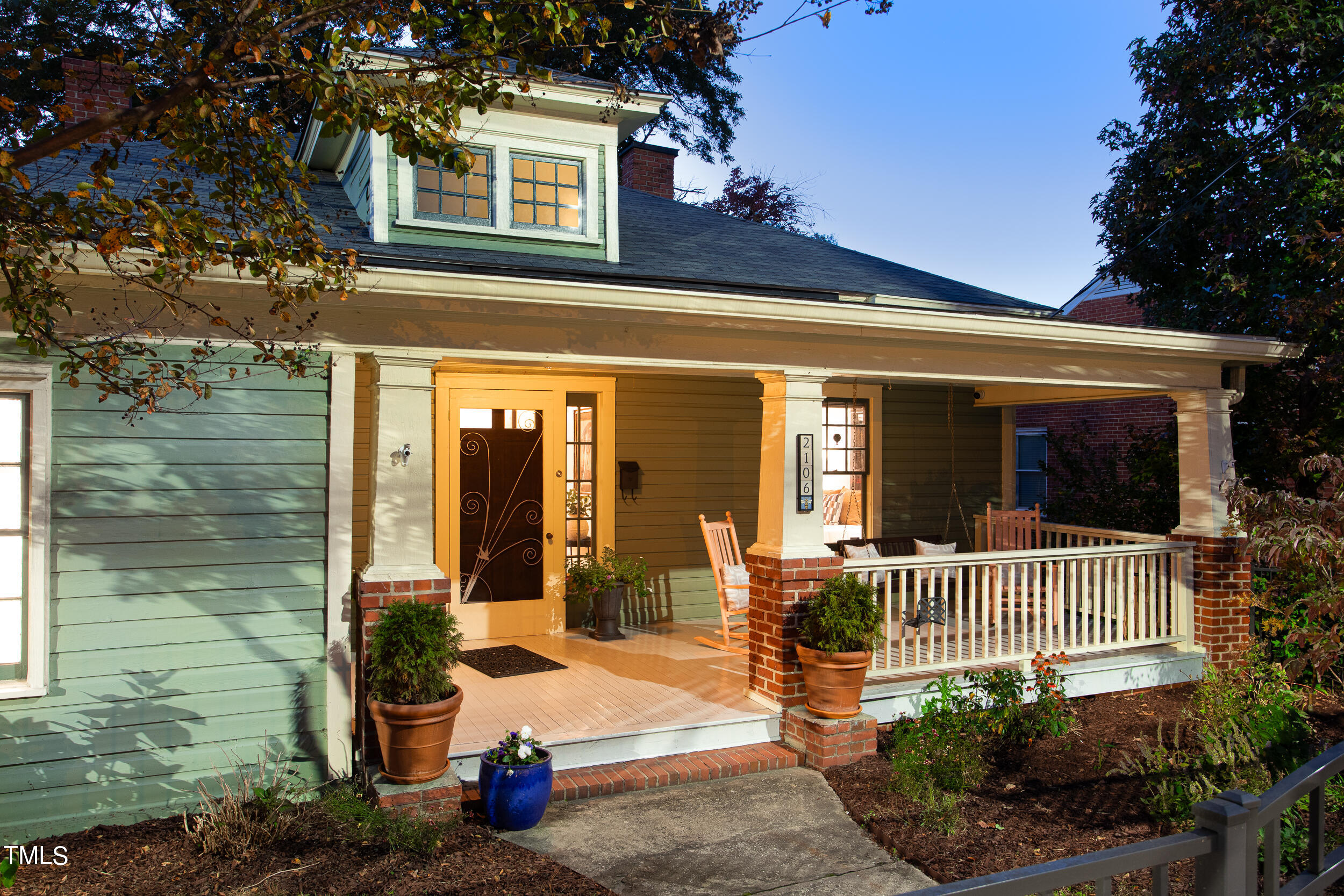 2106 Chapel Hill Road