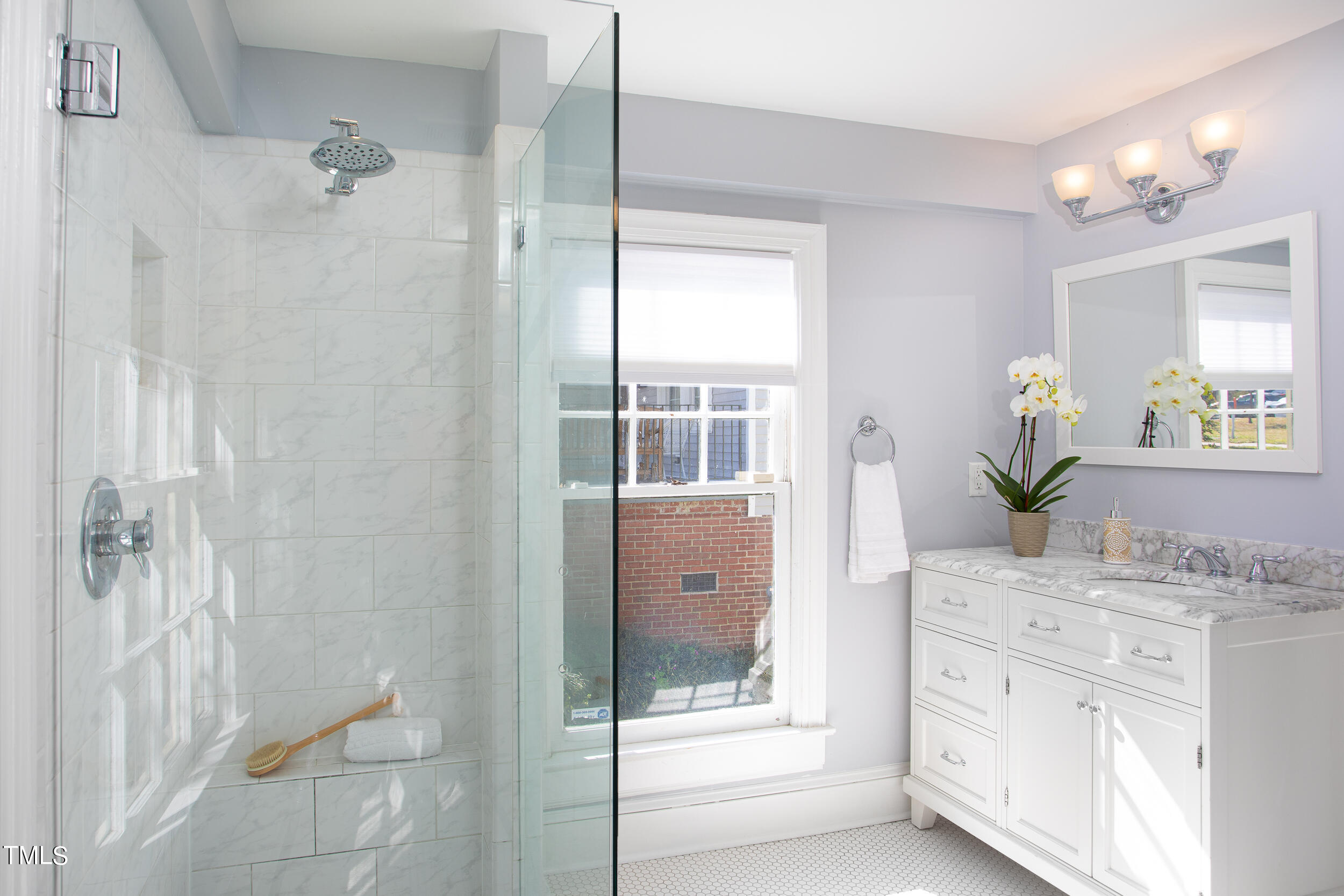 2106 Chapel Hill Road