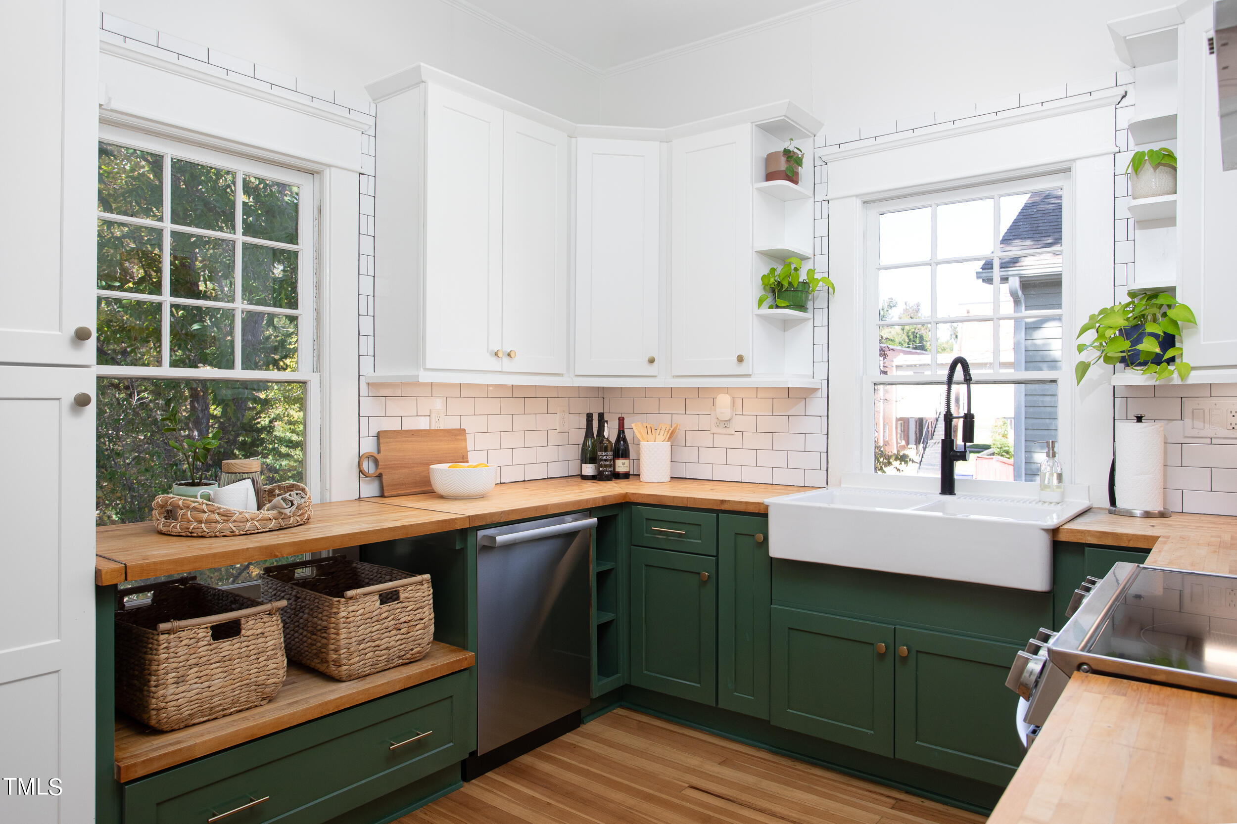 2106 Chapel Hill Road