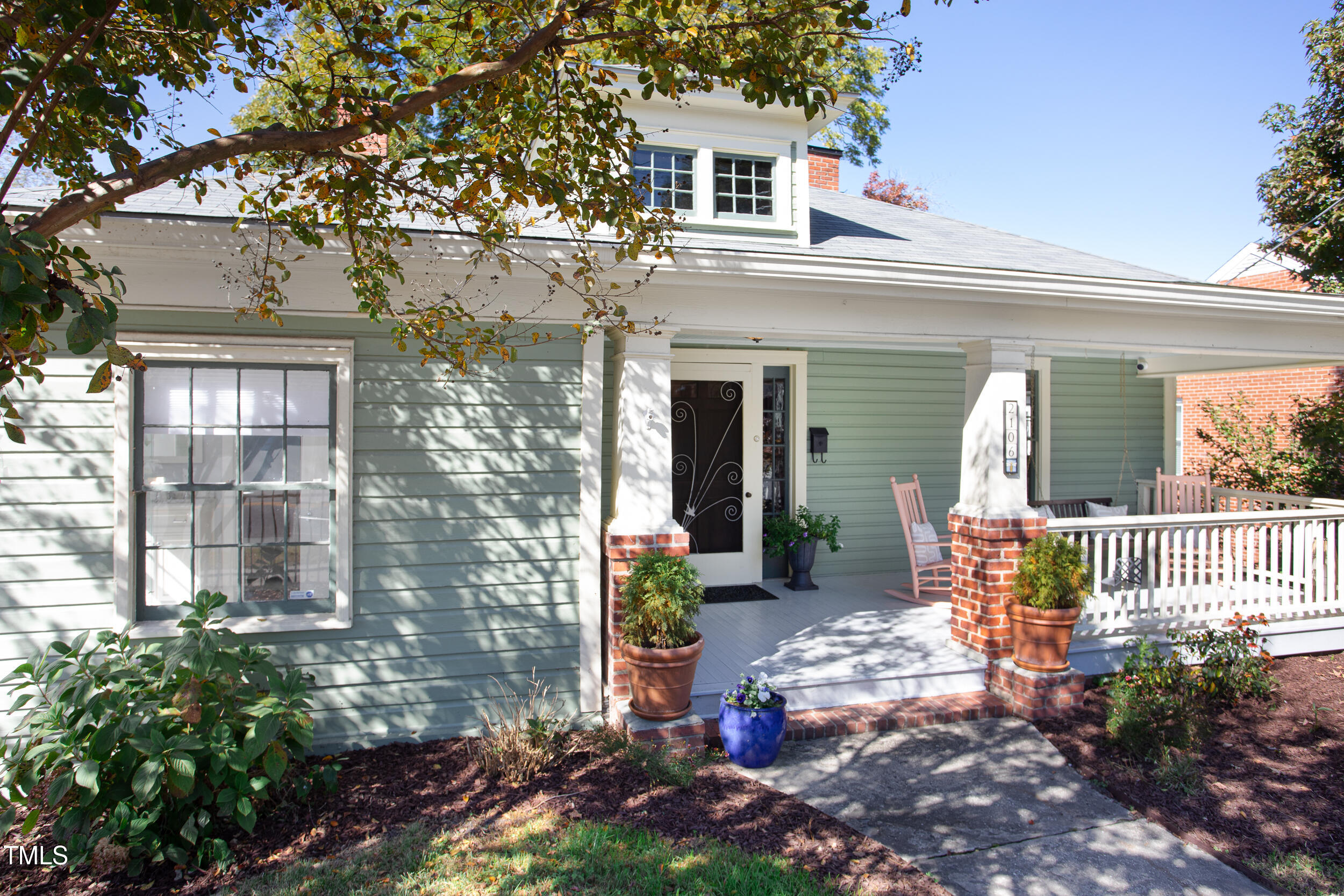 2106 Chapel Hill Road