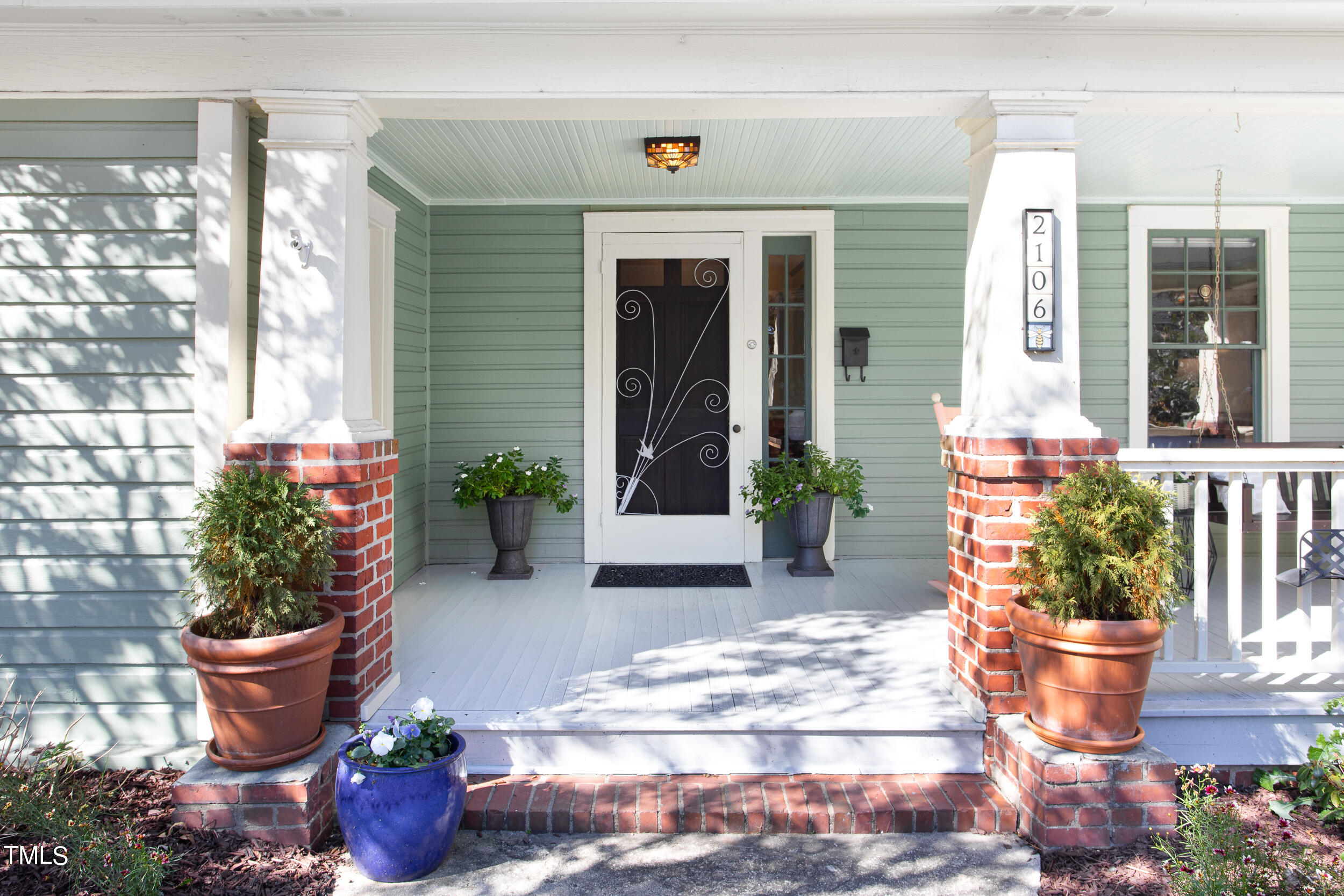 2106 Chapel Hill Road