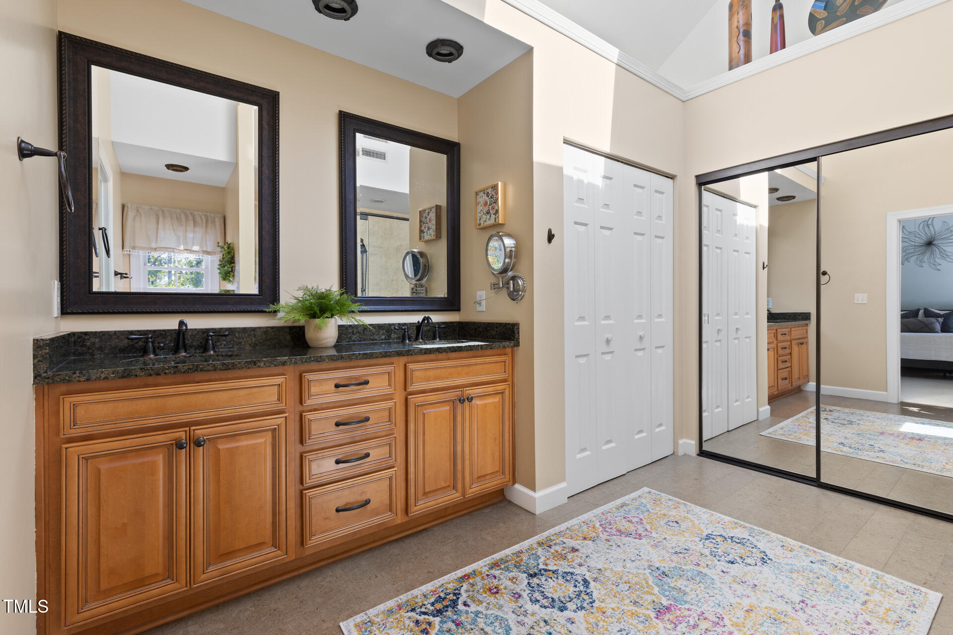 1019 Fenwick Parkway