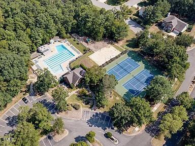 1019 Fenwick Parkway