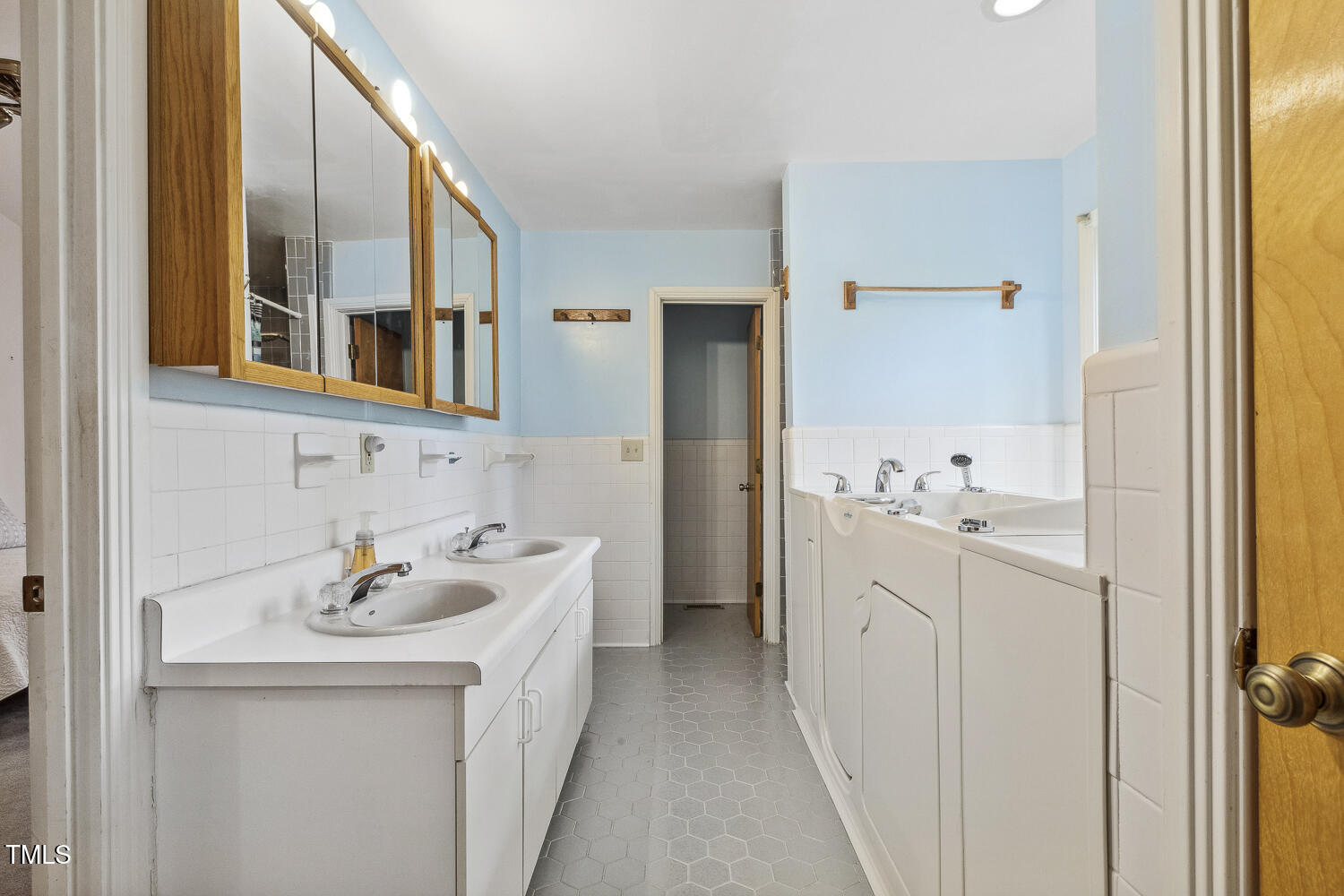 3623 Moonlight Drive