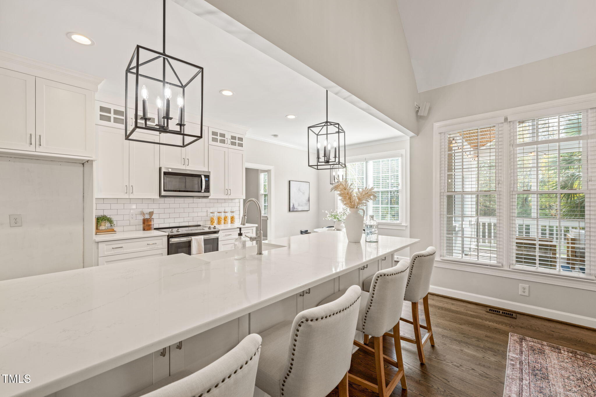 4905 Majestic Prince Court