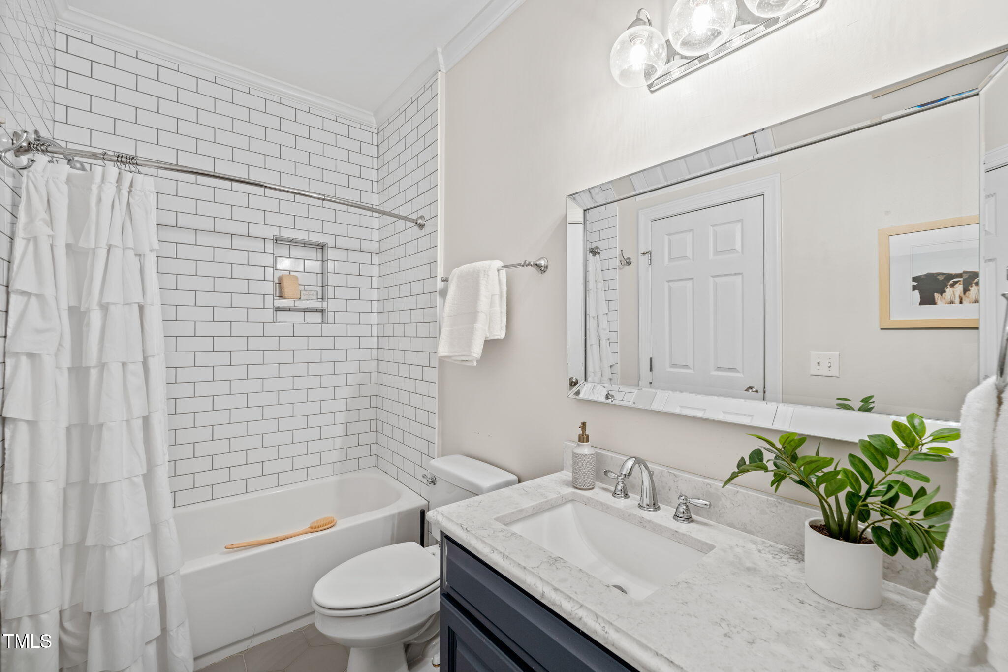 4905 Majestic Prince Court