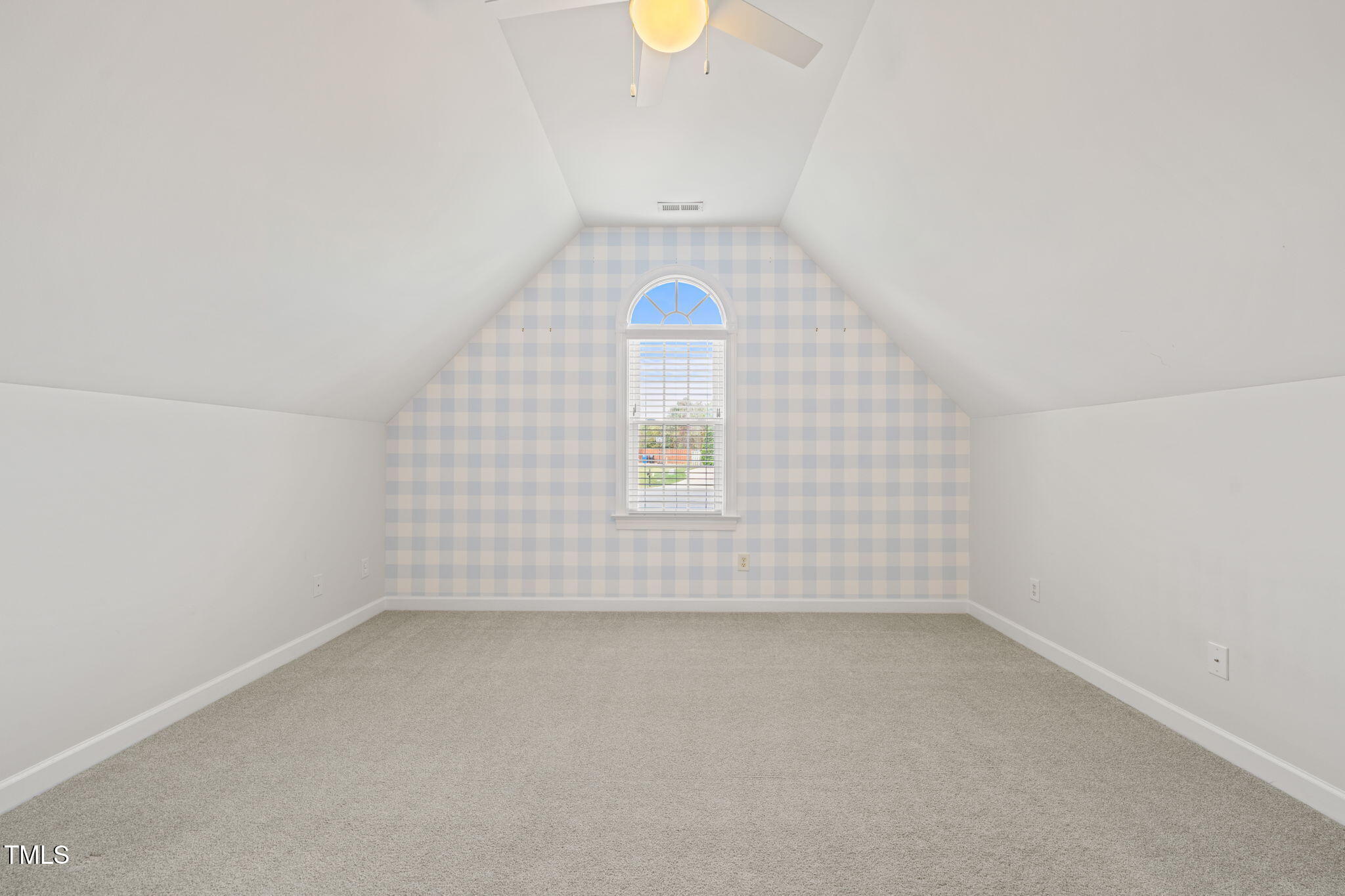 4905 Majestic Prince Court