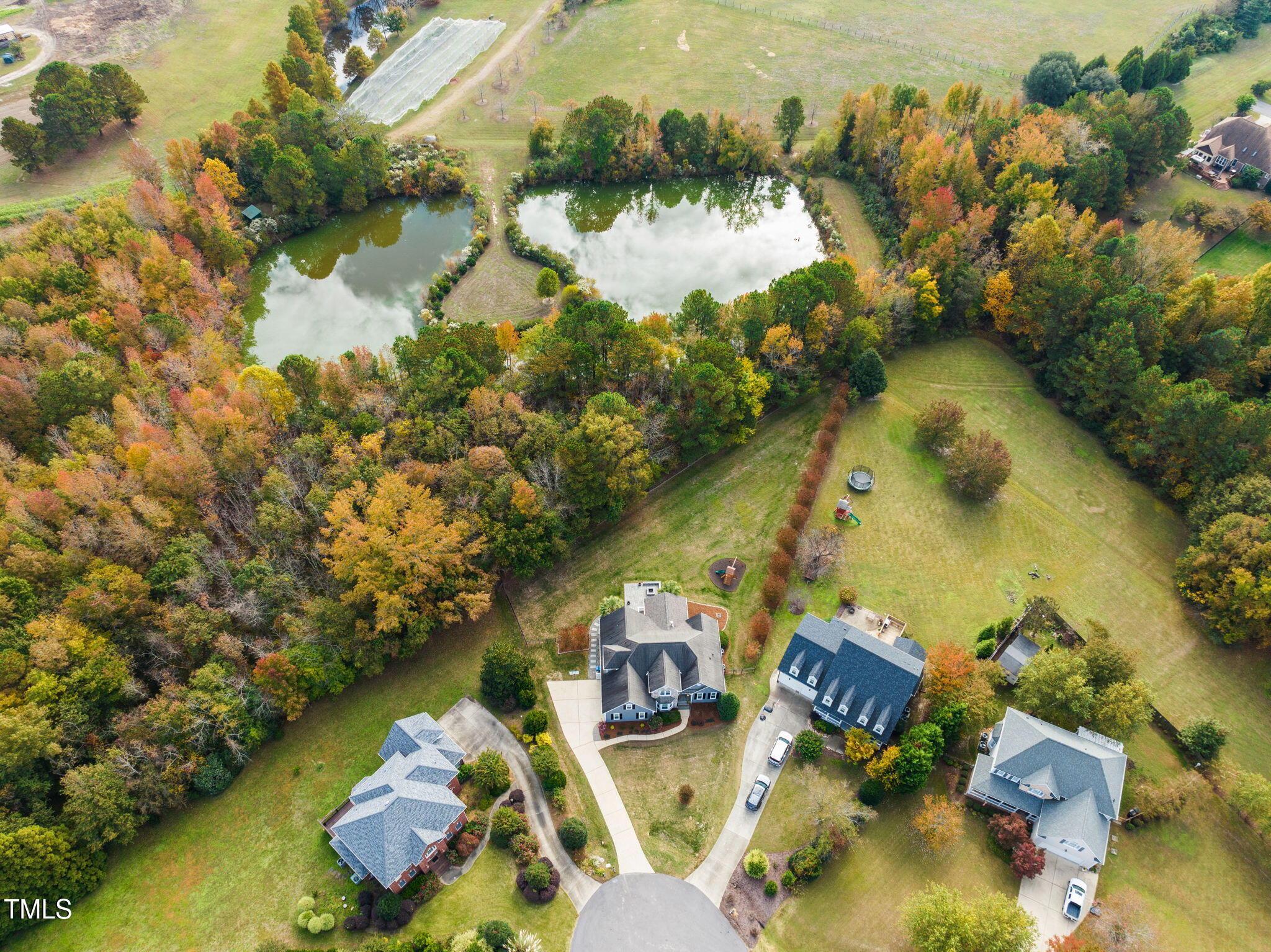 4905 Majestic Prince Court