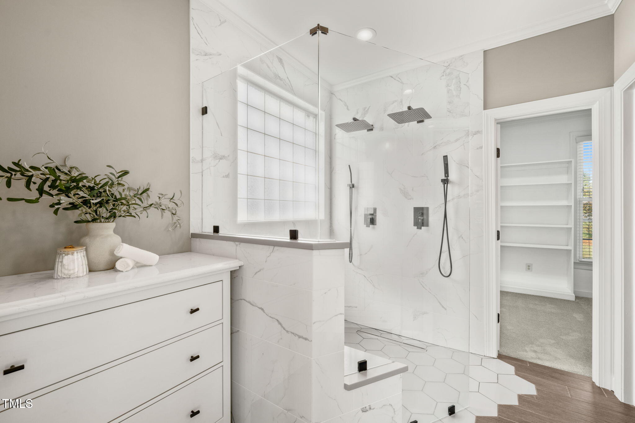 4905 Majestic Prince Court