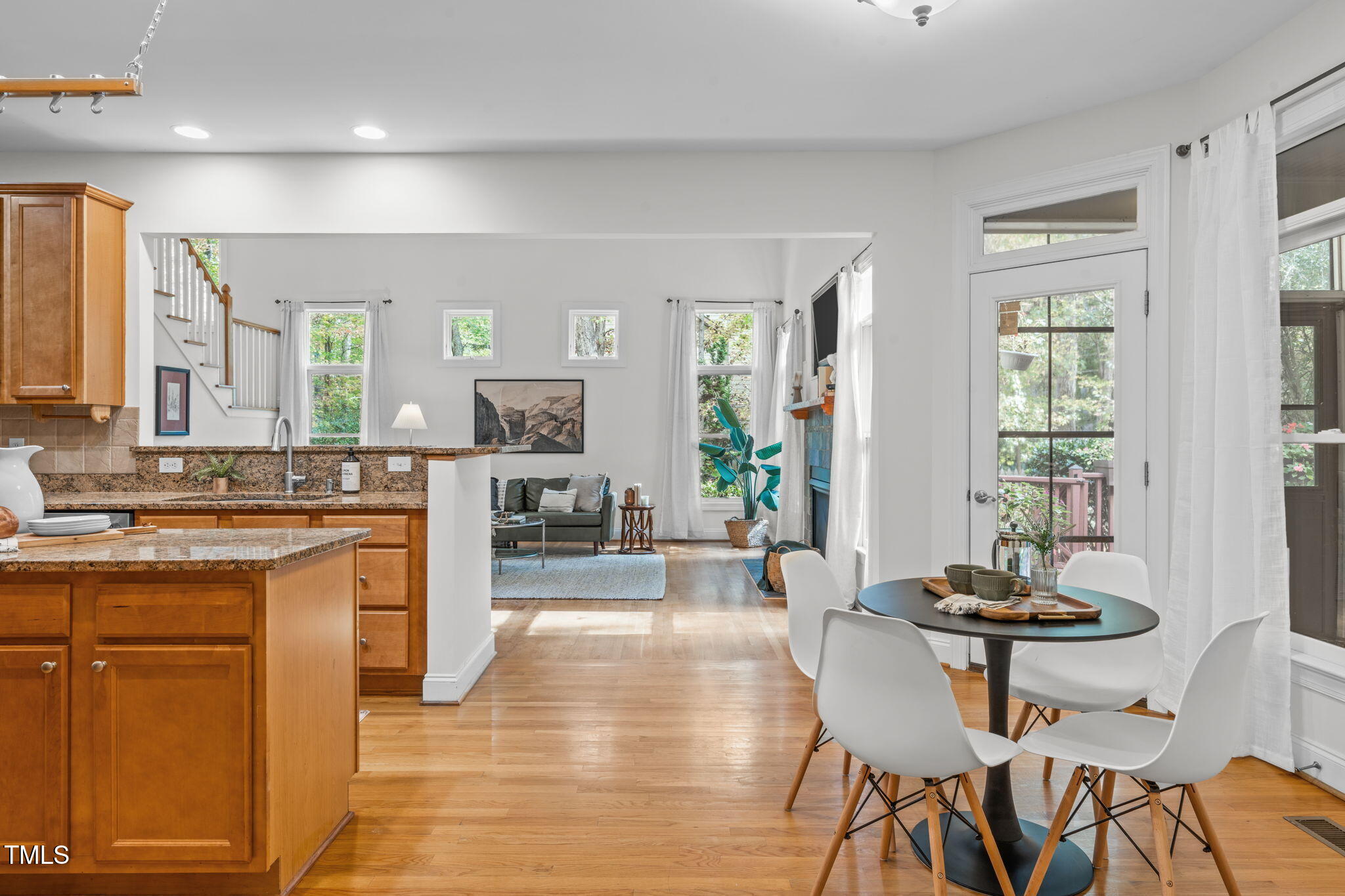 212 Weldon Ridge Drive