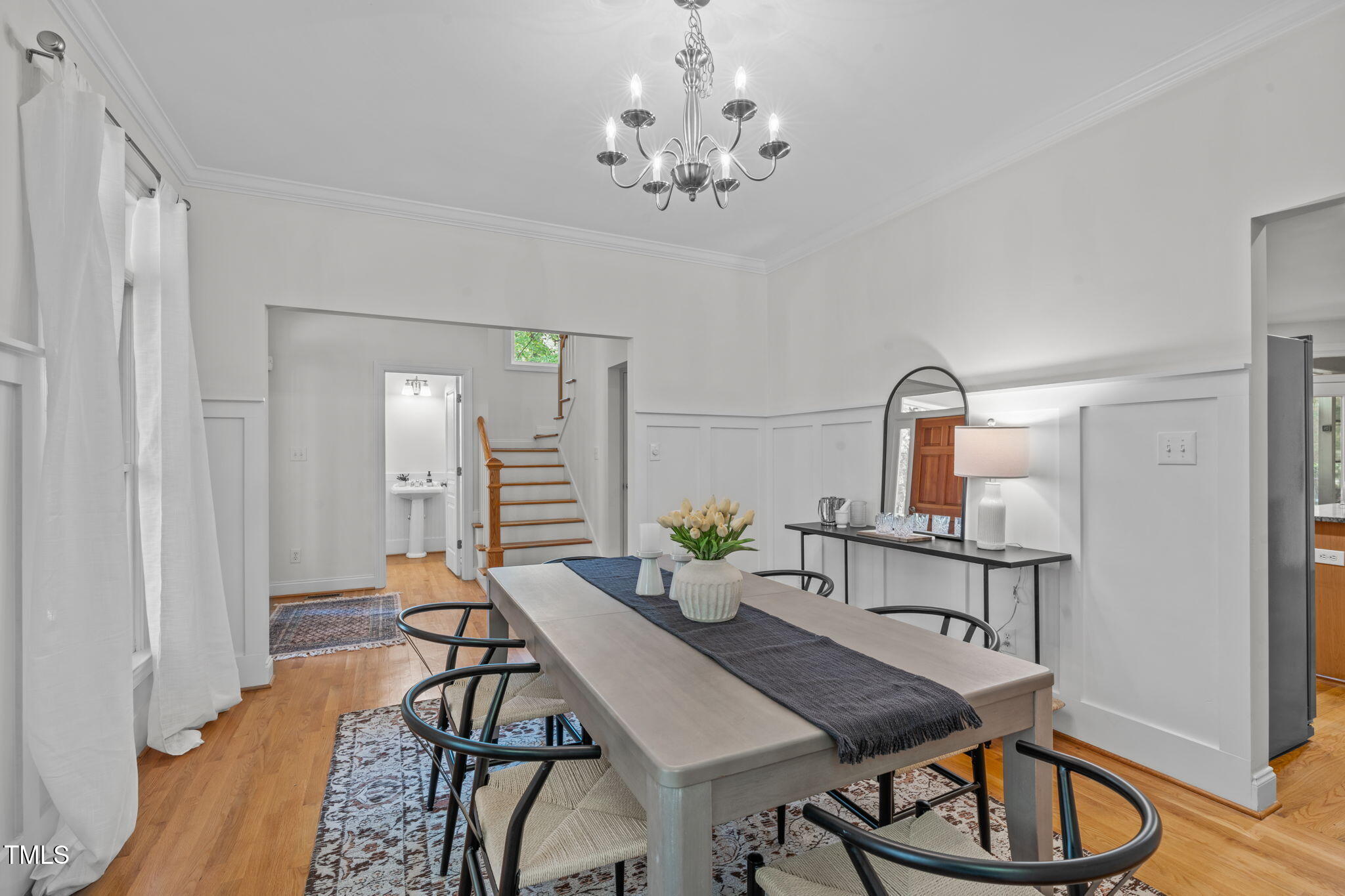 212 Weldon Ridge Drive