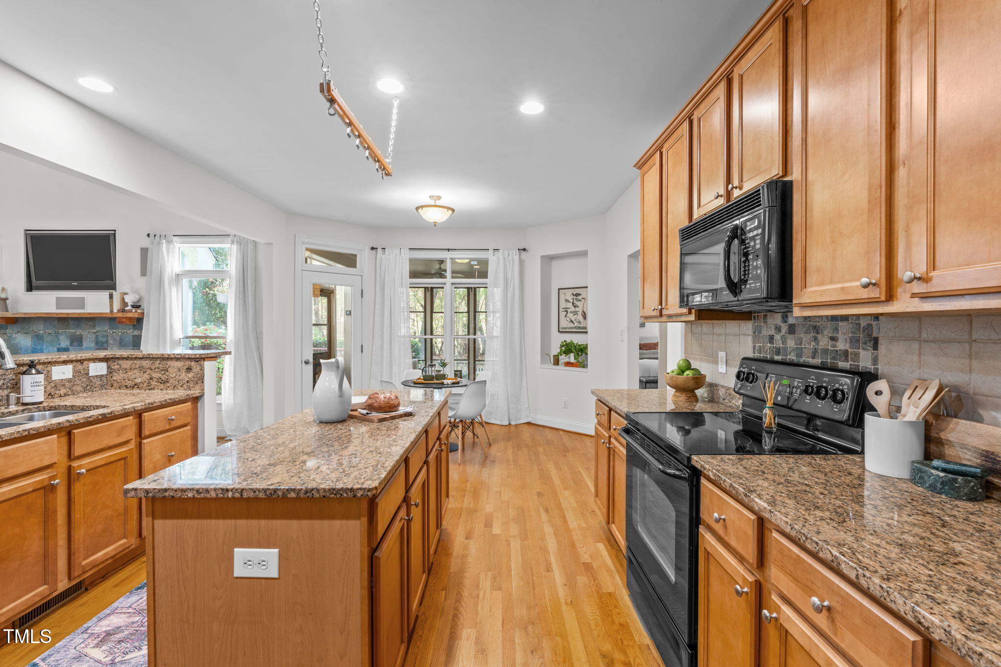 212 Weldon Ridge Drive