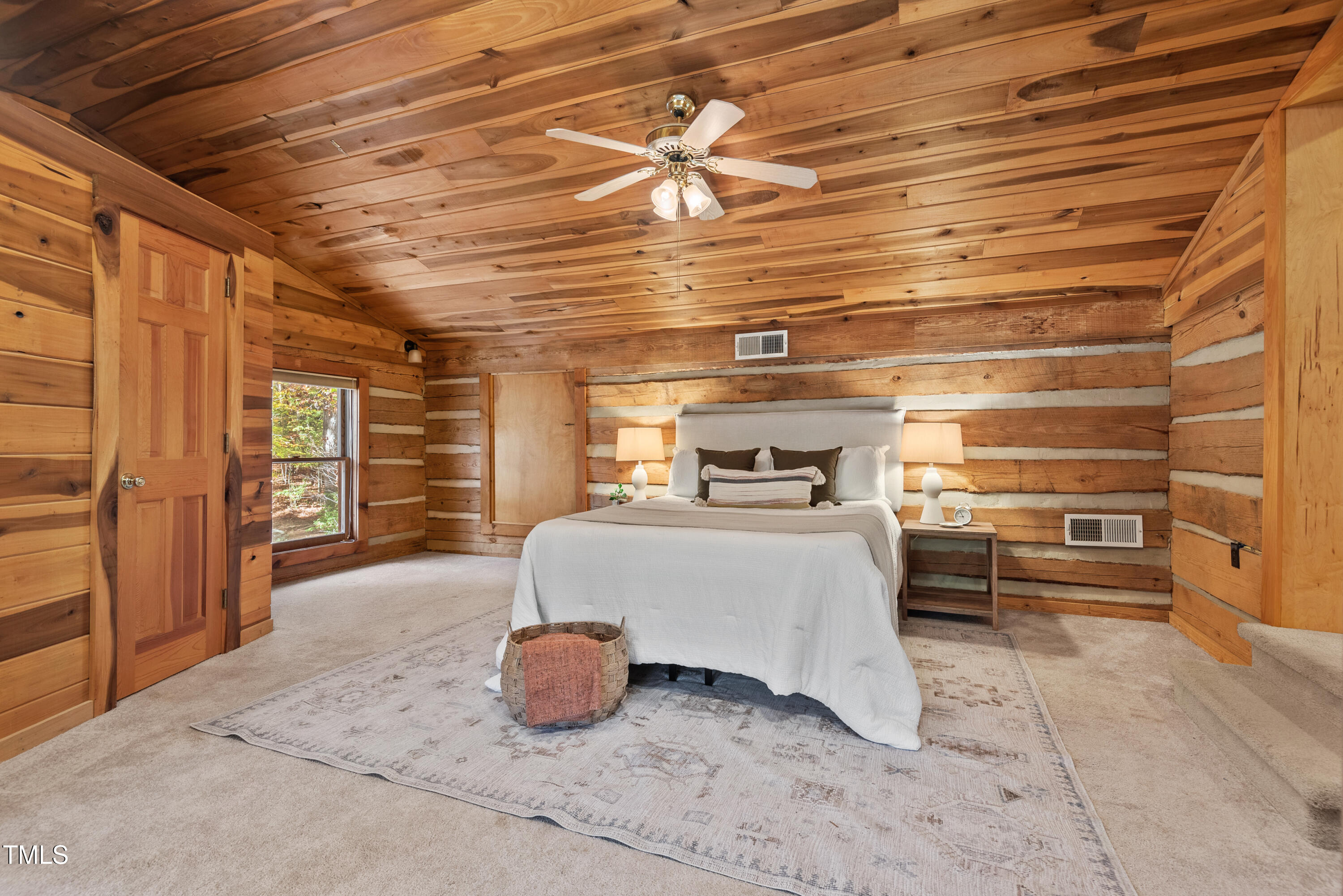 240 Running Deer Trail