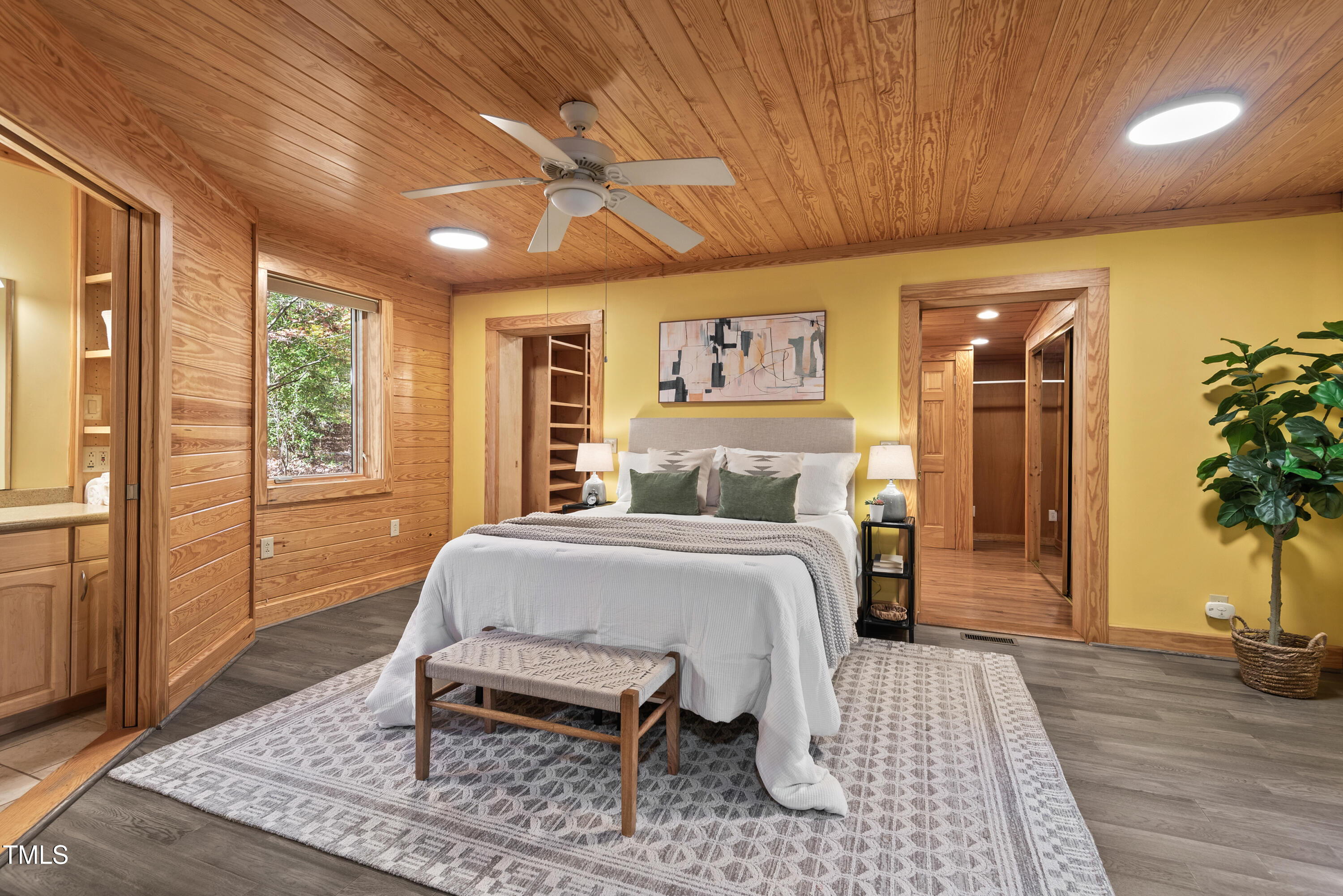 240 Running Deer Trail