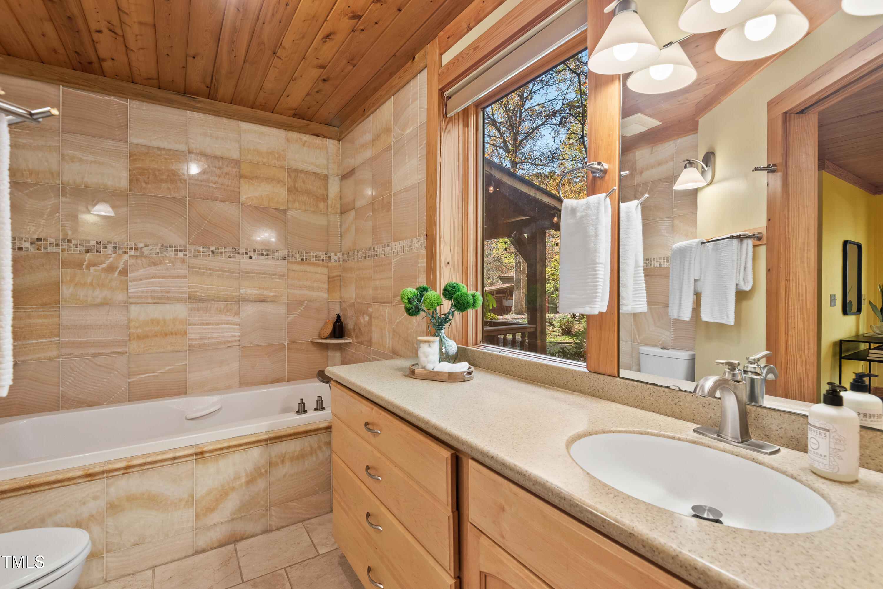 240 Running Deer Trail