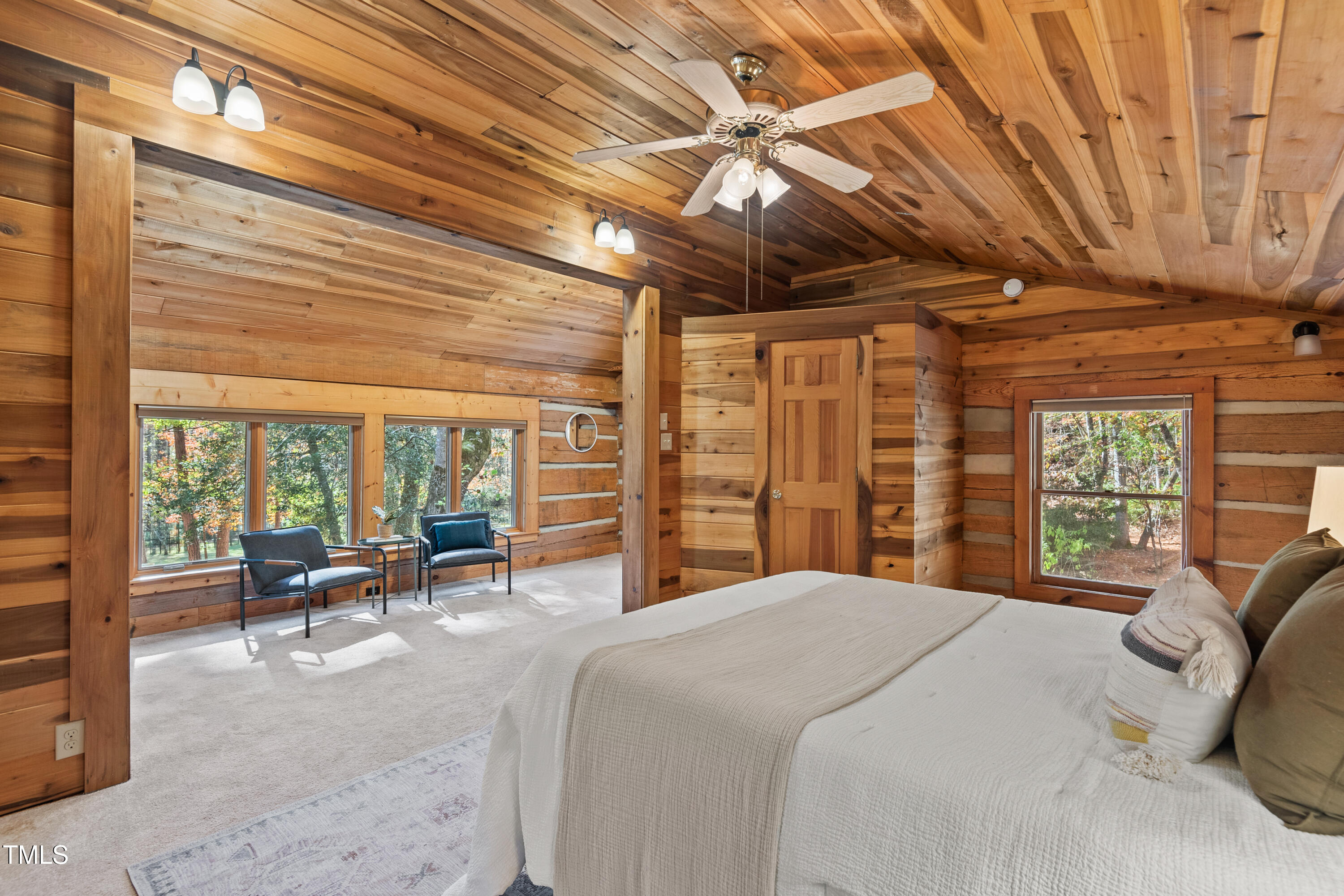 240 Running Deer Trail