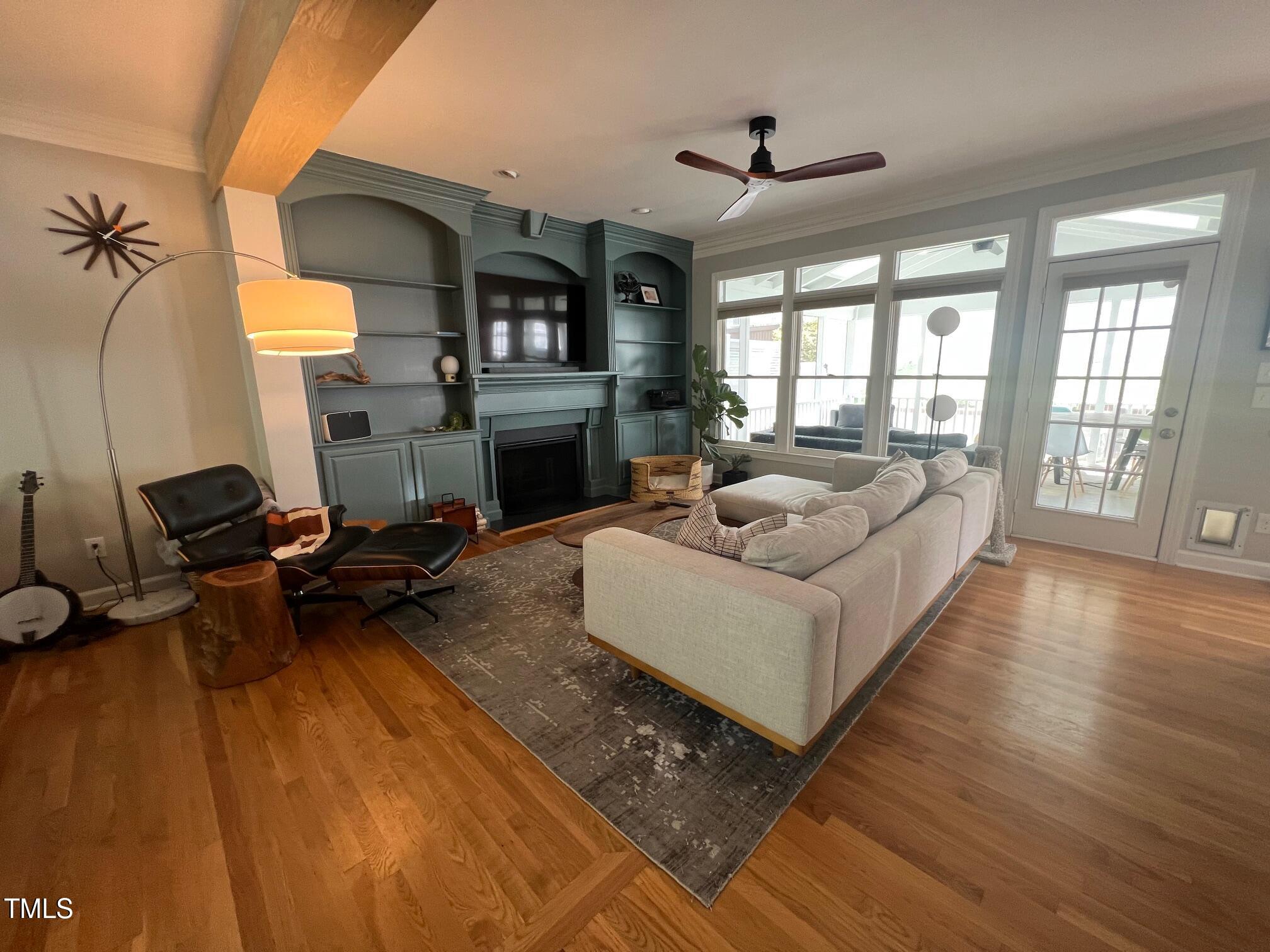 106 Parkside Circle