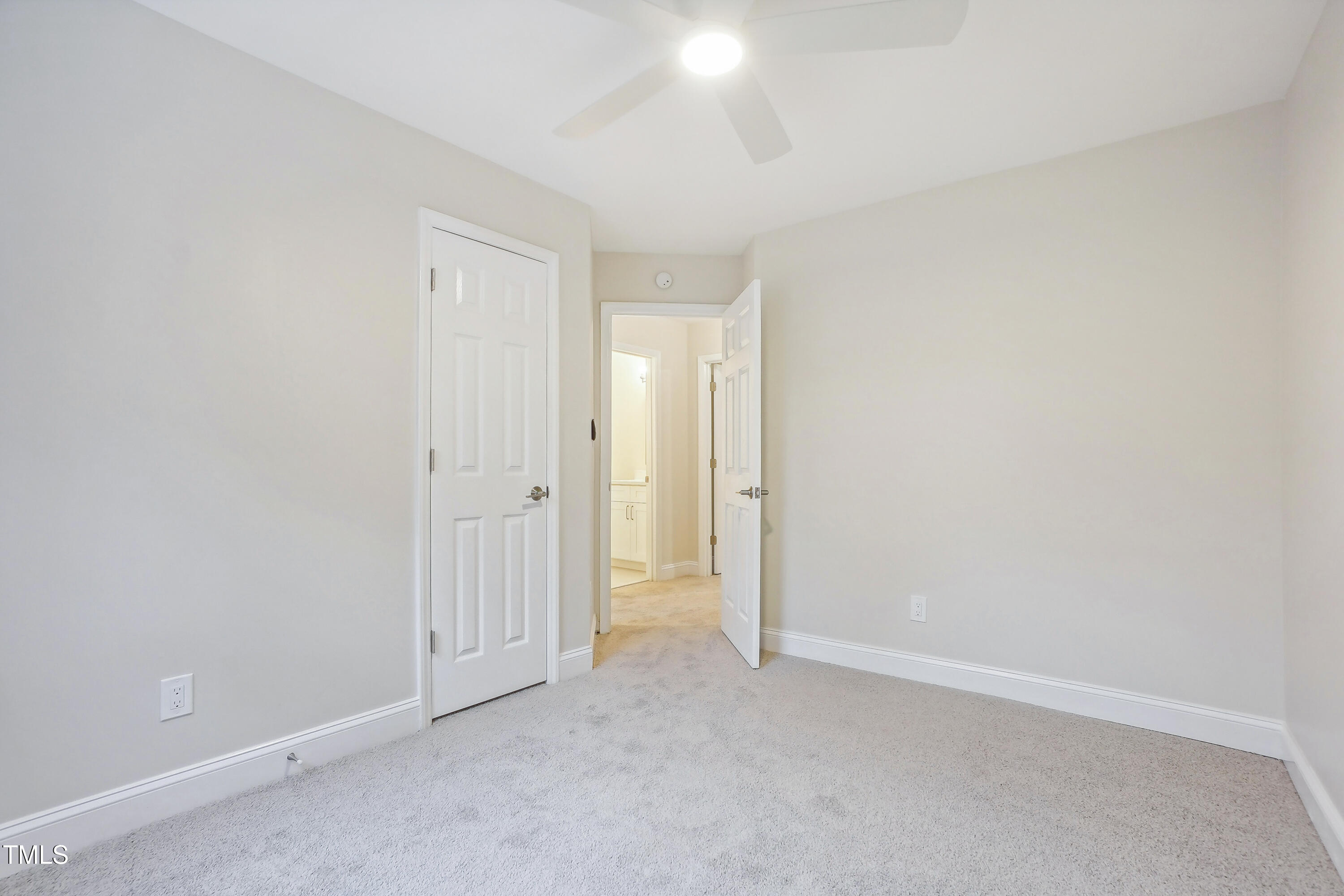 25 Porters Glen Place