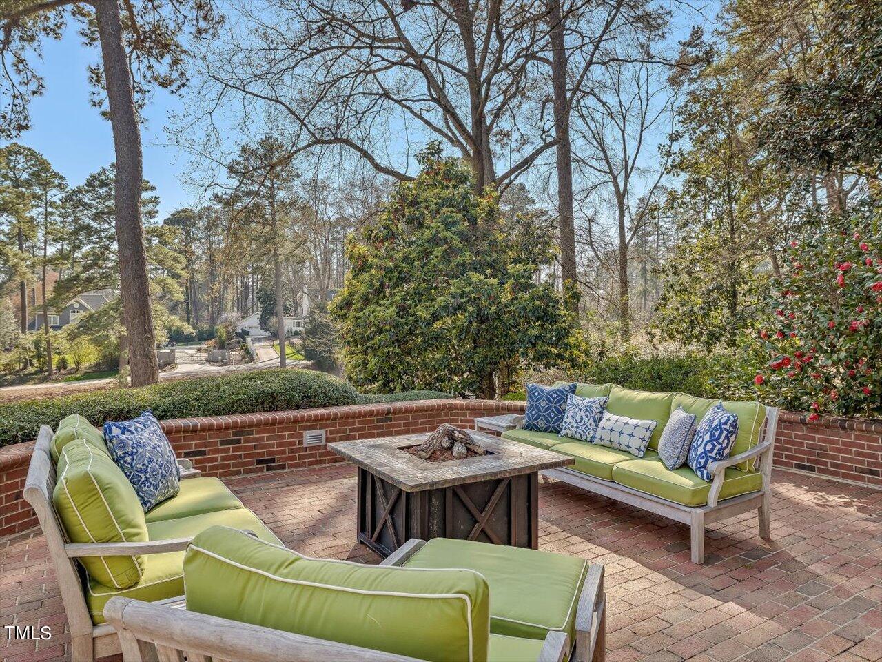 3313 Devon Road