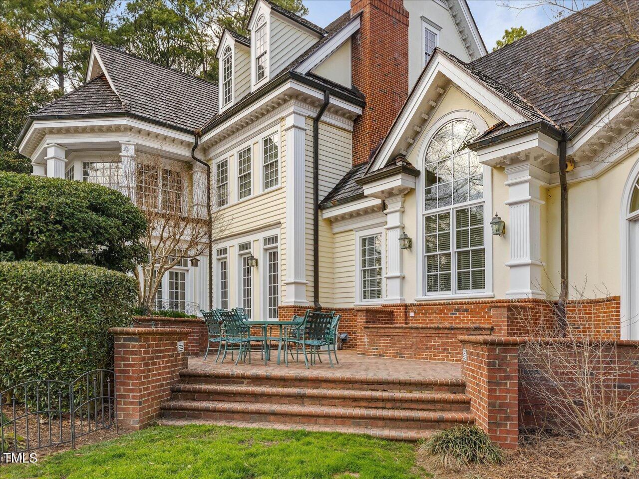 3313 Devon Road