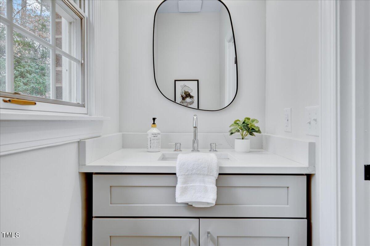 221 Huntington Drive