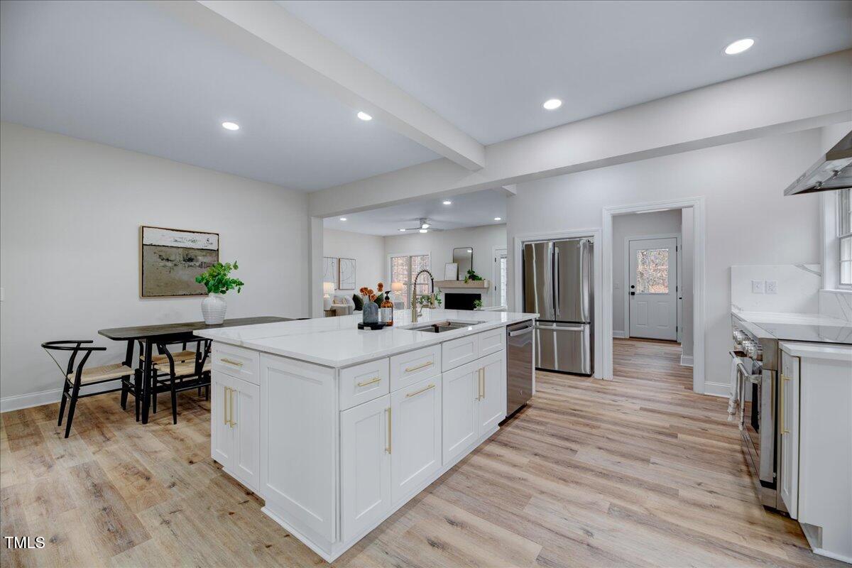 221 Huntington Drive