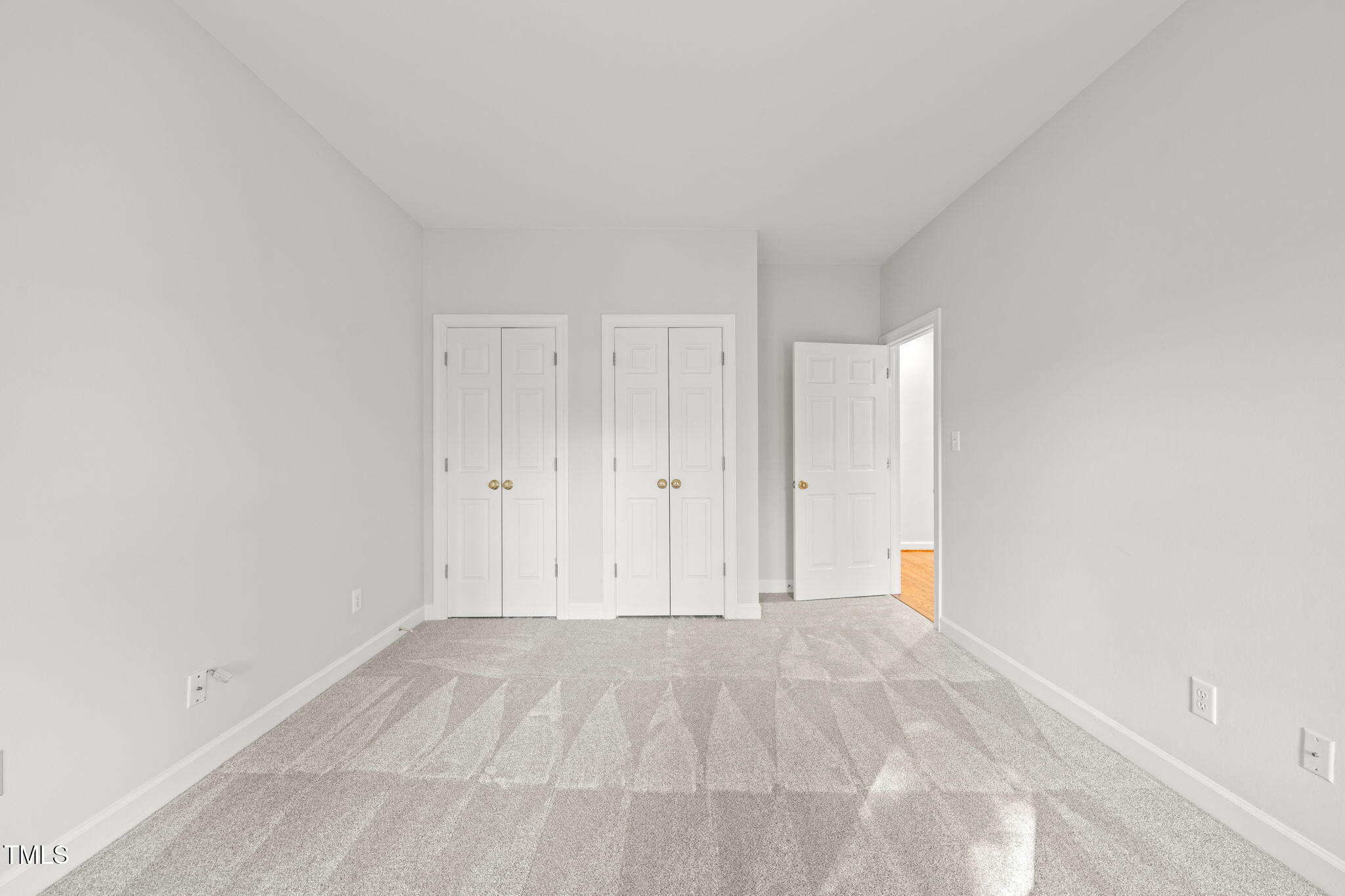 105 Candlelight Court