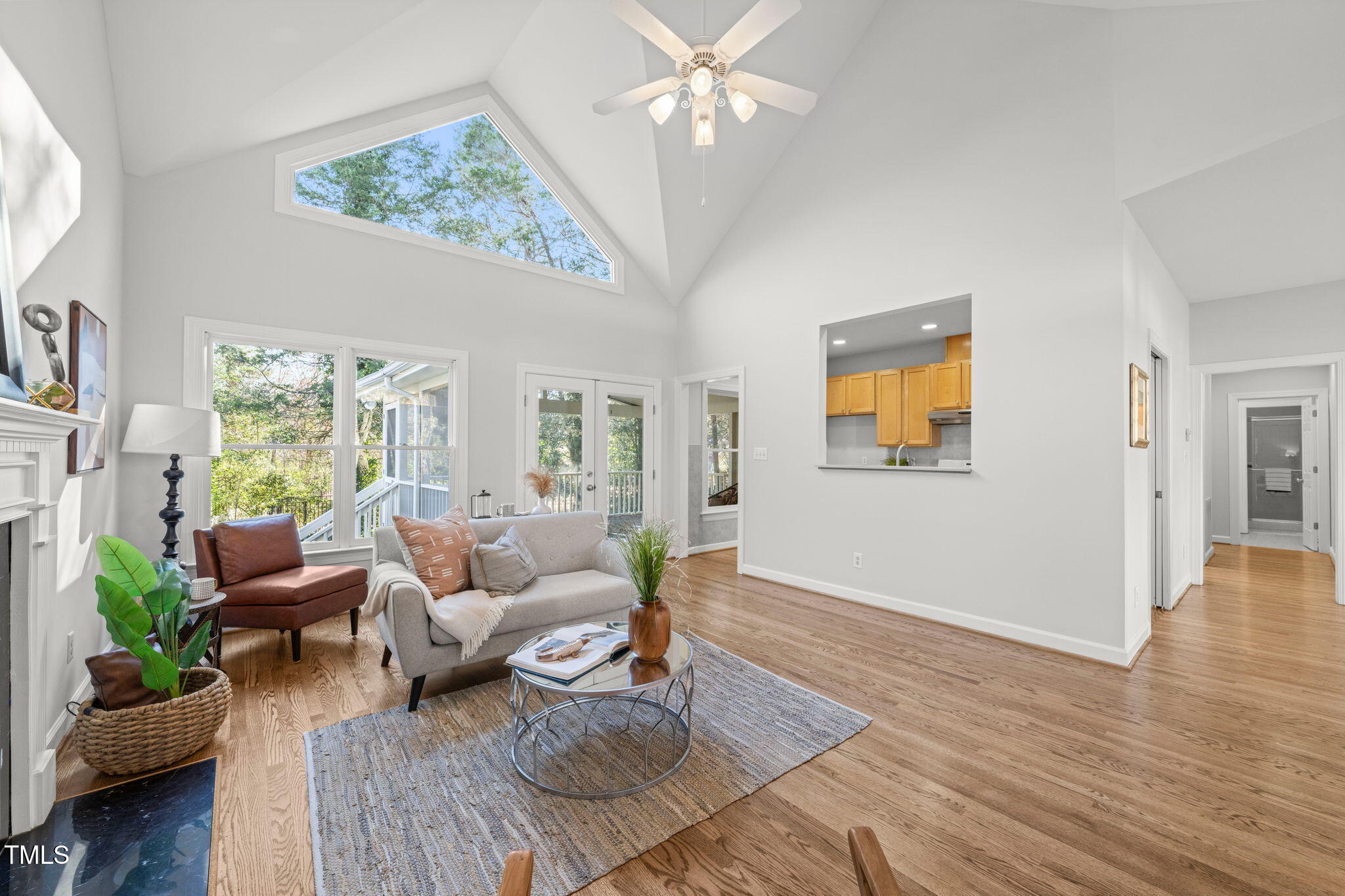 105 Candlelight Court