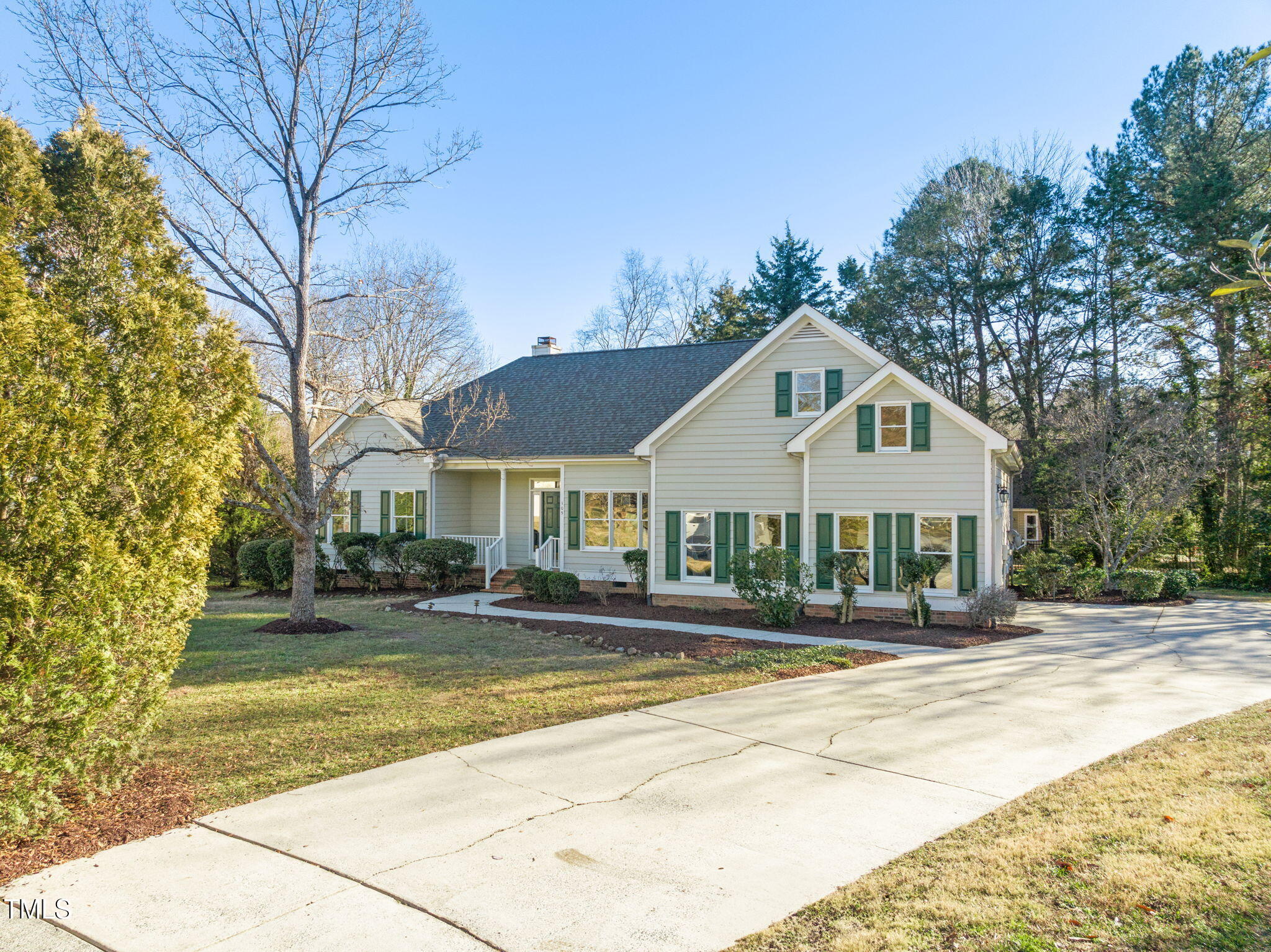 105 Candlelight Court