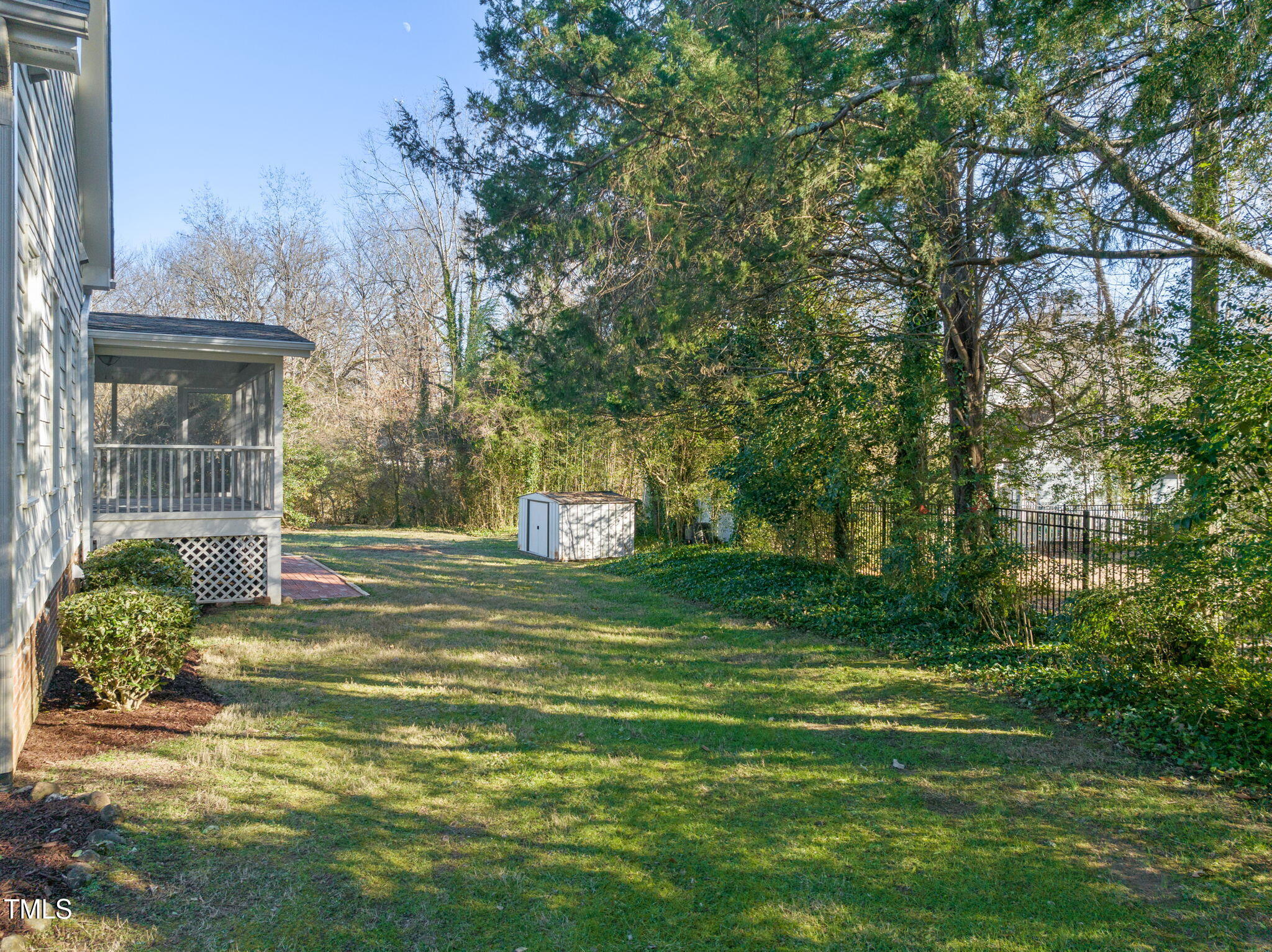 105 Candlelight Court