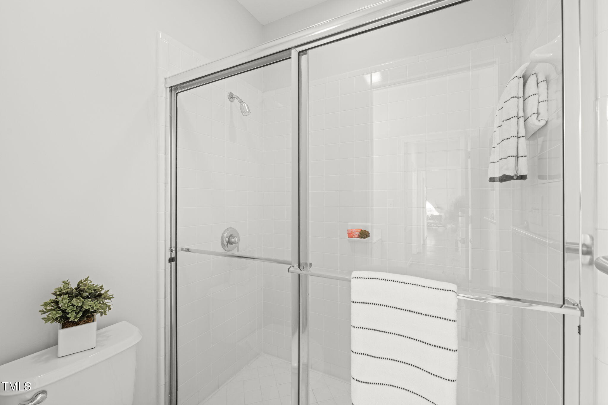 105 Candlelight Court