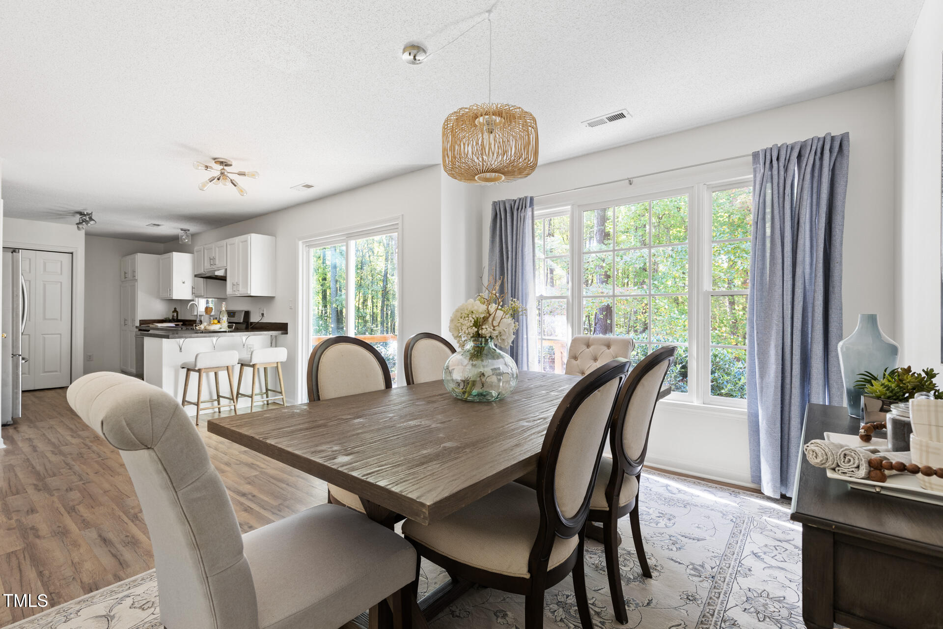 7 Creeks Edge Court