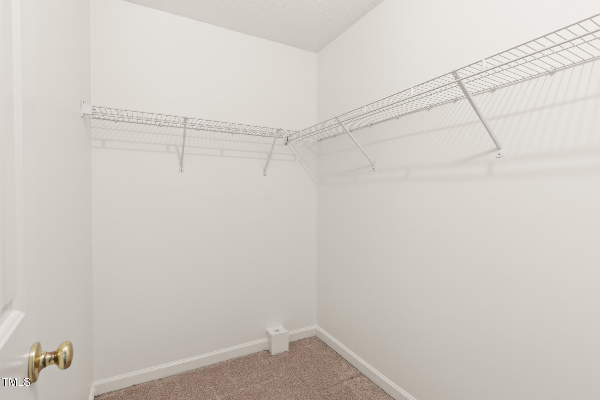 7 Creeks Edge Court