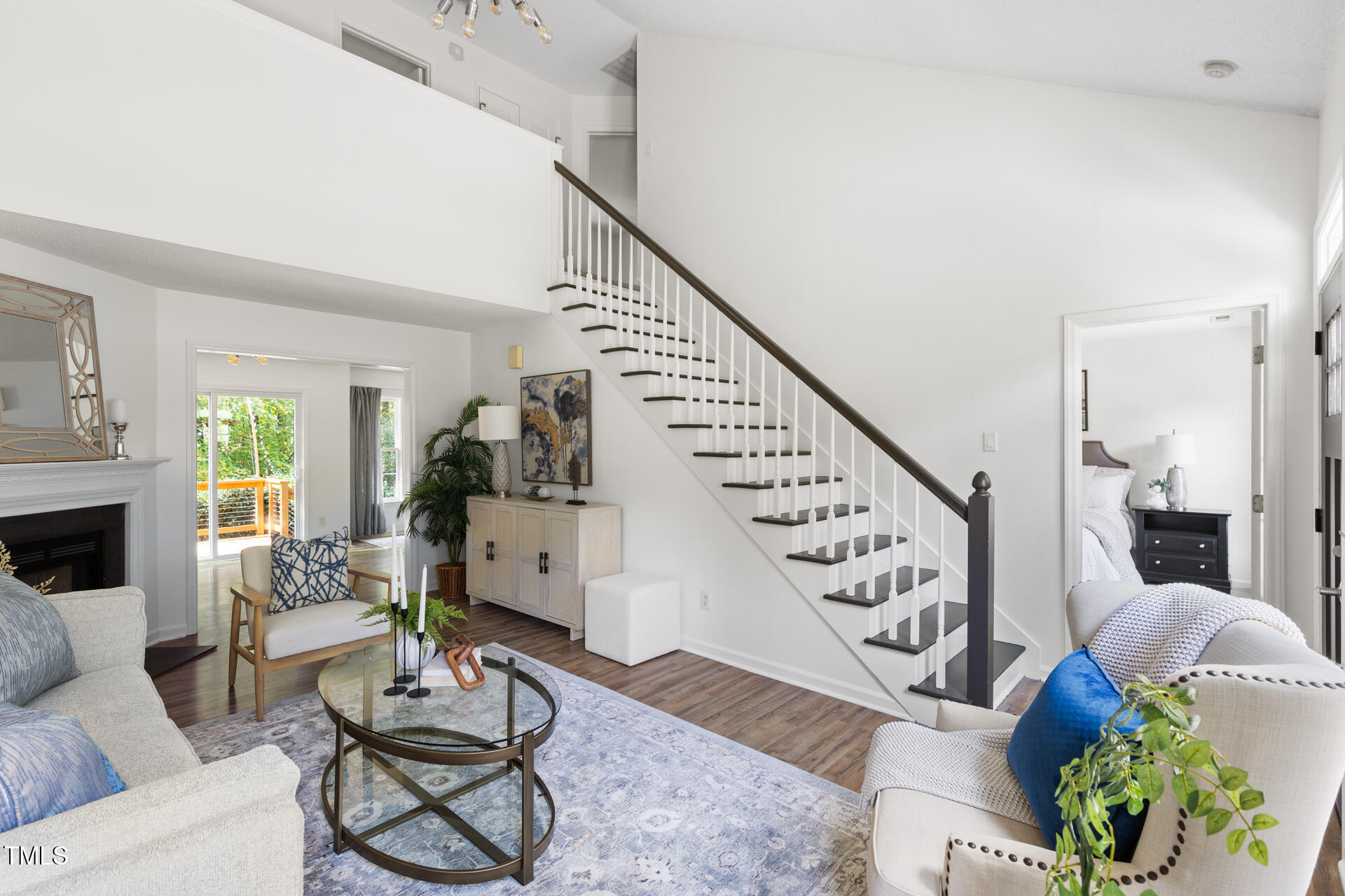 7 Creeks Edge Court
