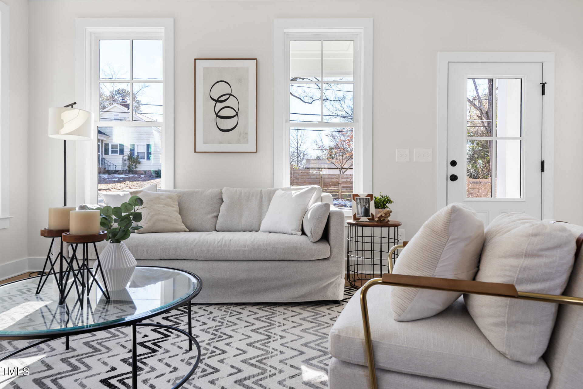 208 W Maynard Avenue