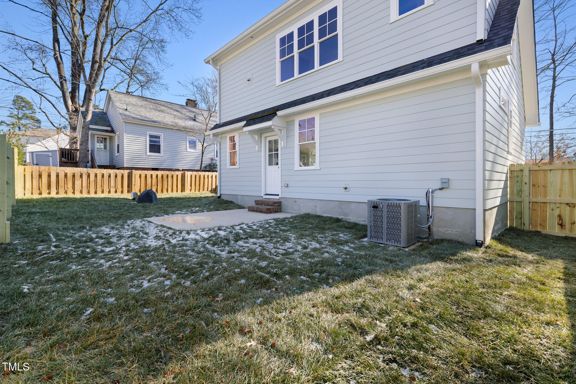 208 W Maynard Avenue