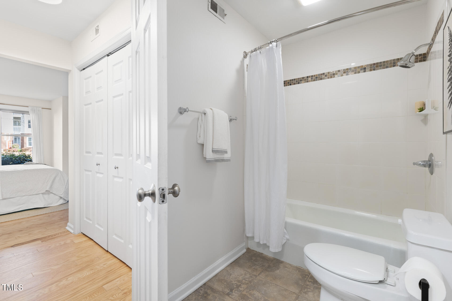 1011 Wirewood Drive # 101