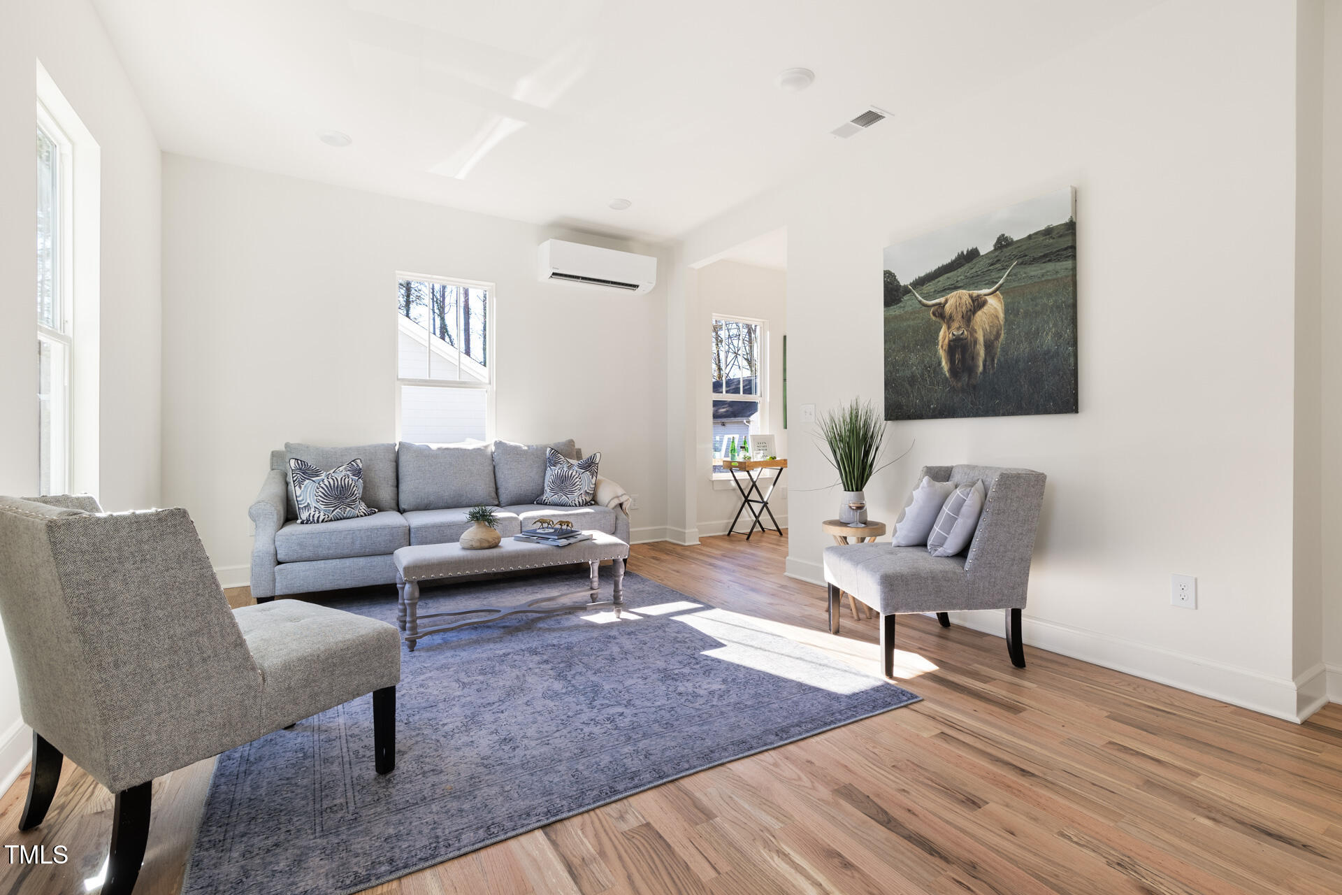 1039 W Murray Avenue