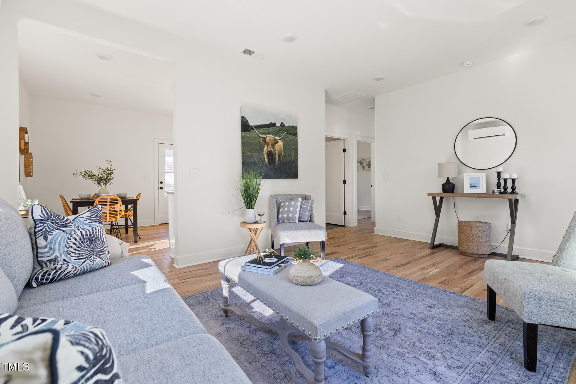 1039 W Murray Avenue