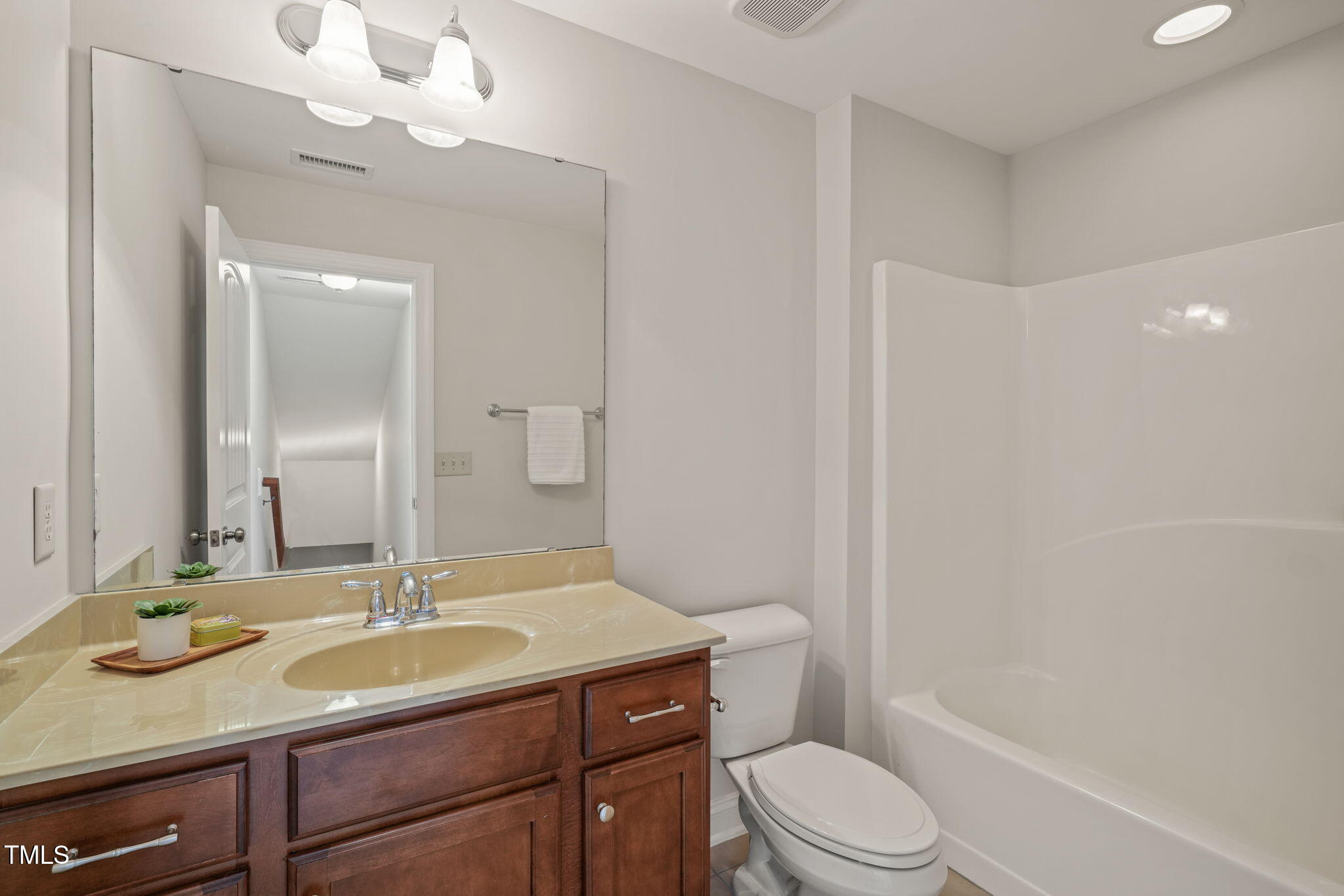 204 Serenity Hill Circle