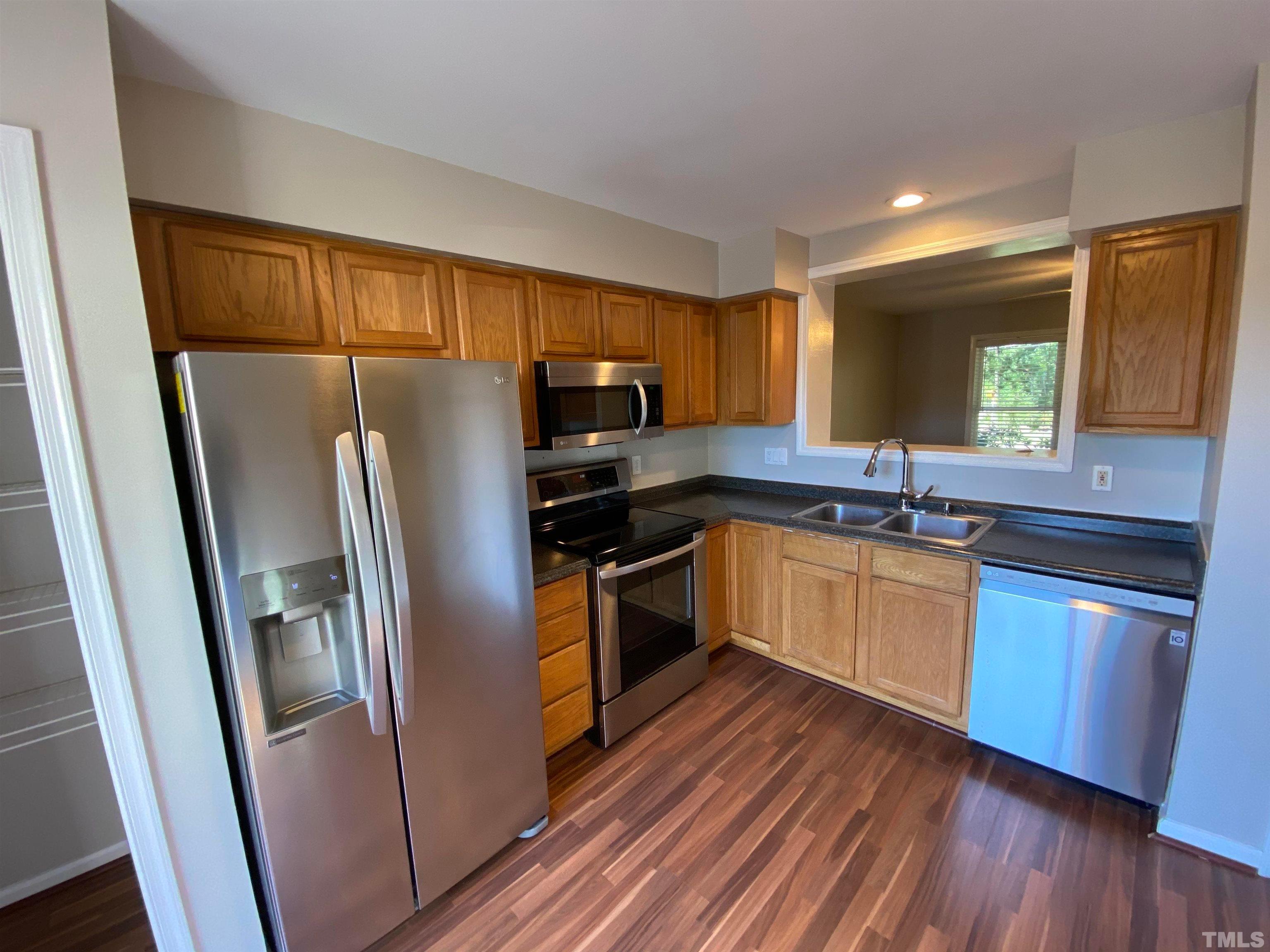 327 W Trinity Avenue Apt B